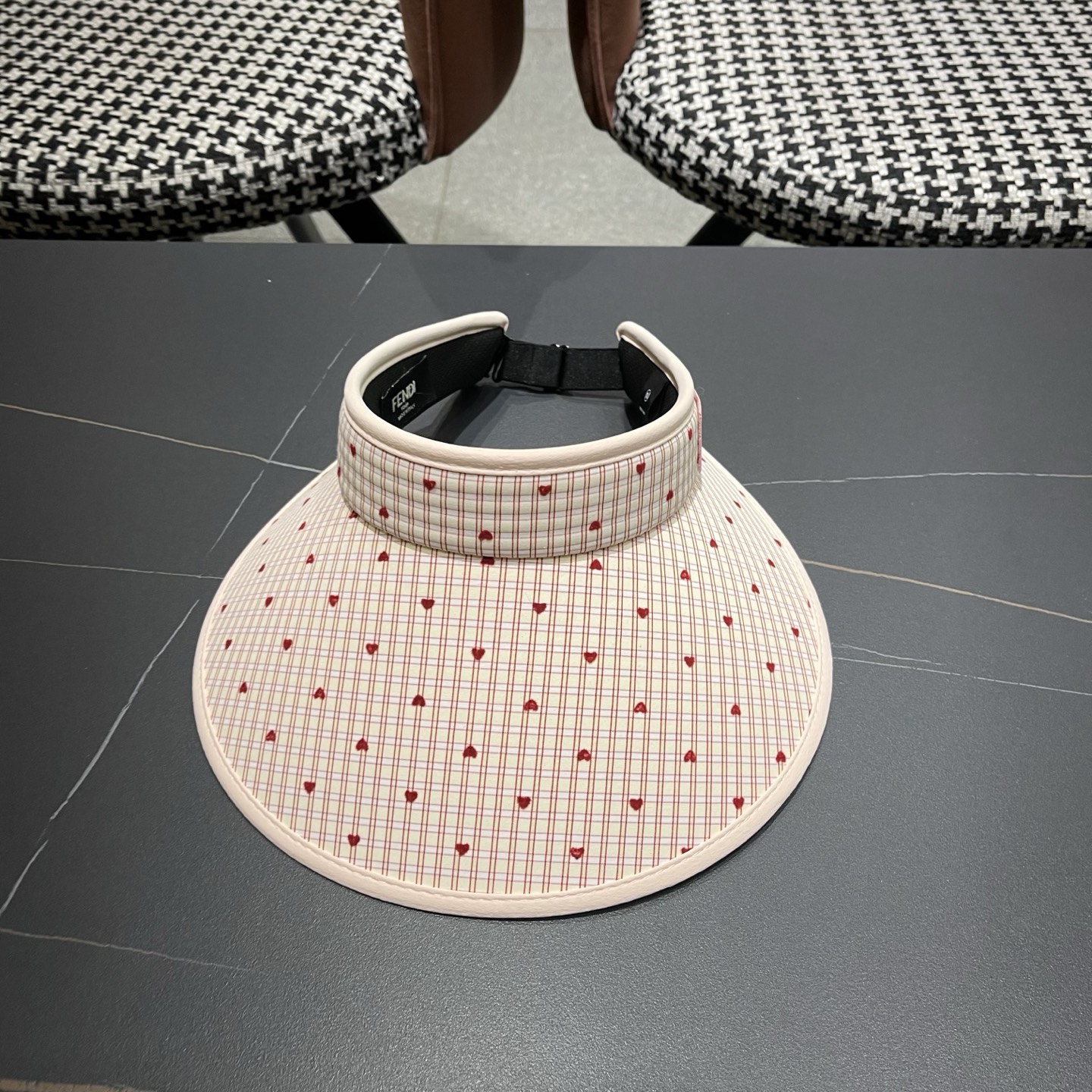 Fendi 芬迪 小清新粉色空顶帽女夏季新款大帽檐户外防紫外线遮阳防晒帽子