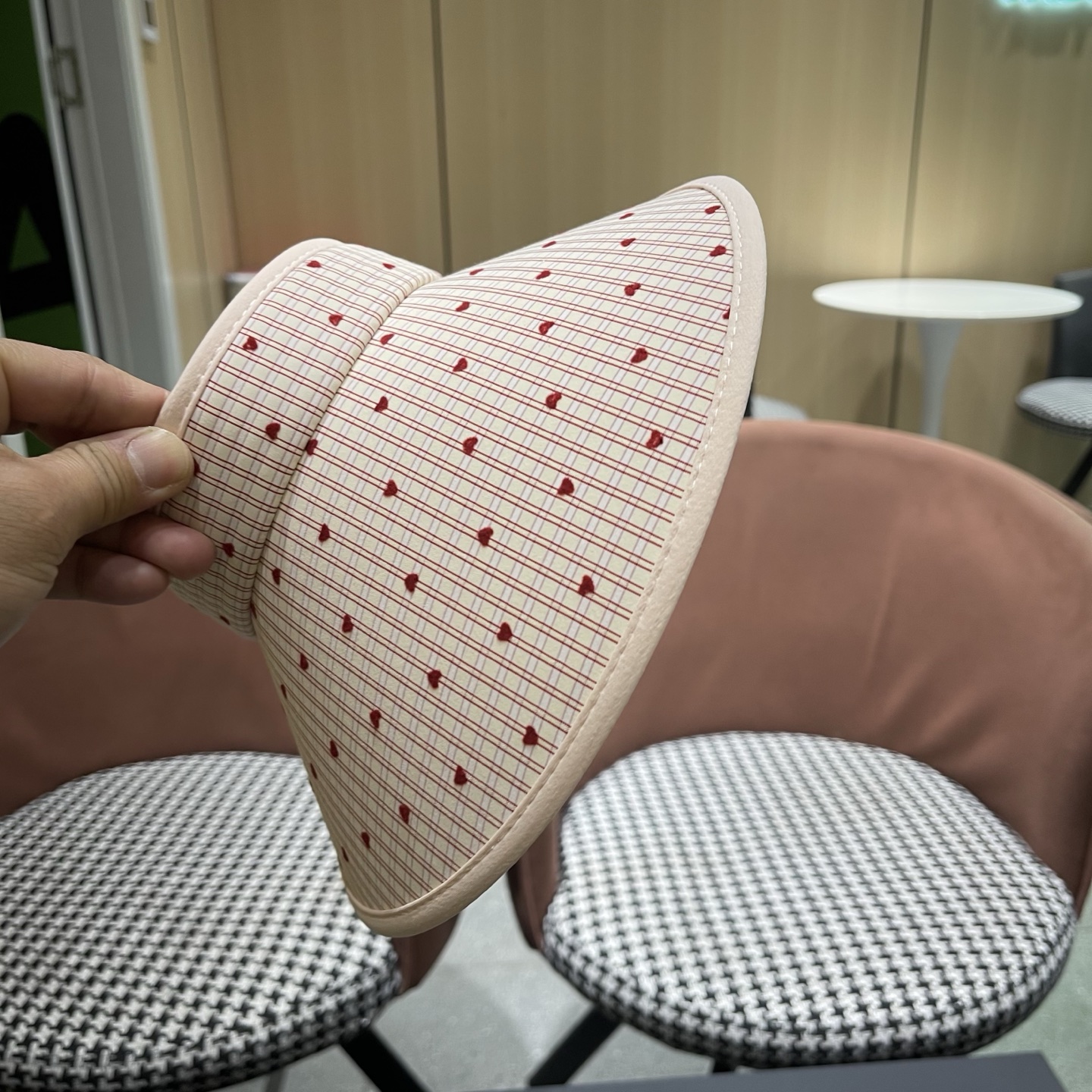 Fendi 芬迪 小清新粉色空顶帽女夏季新款大帽檐户外防紫外线遮阳防晒帽子