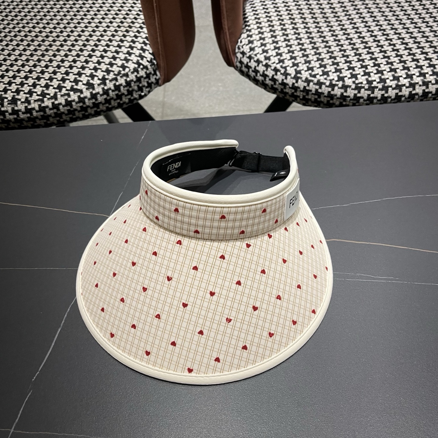 Fendi 芬迪 小清新粉色空顶帽女夏季新款大帽檐户外防紫外线遮阳防晒帽子