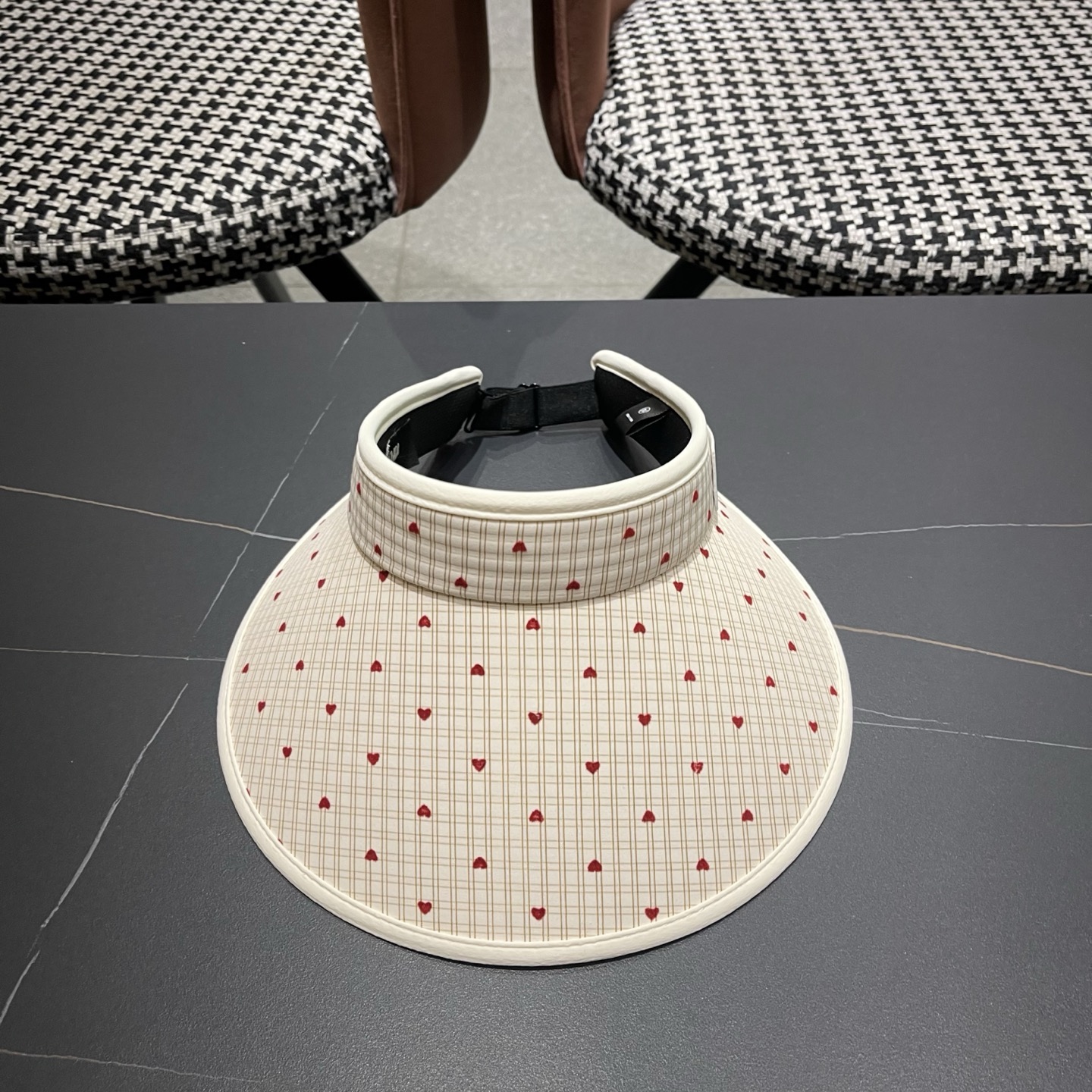 Fendi 芬迪 小清新粉色空顶帽女夏季新款大帽檐户外防紫外线遮阳防晒帽子