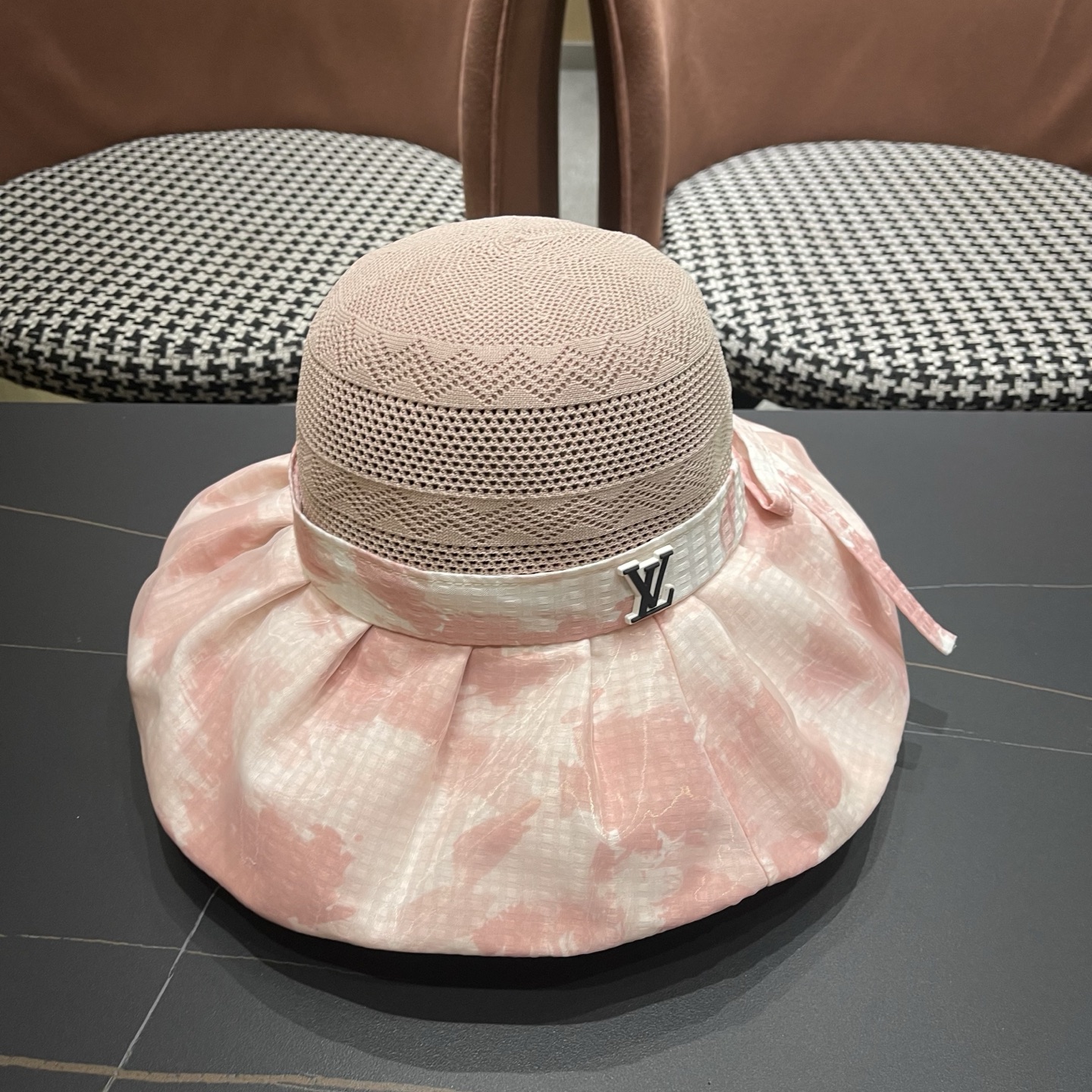 LV路易威登 新款蝴蝶结满顶防晒帽子女夏季透气大帽檐黑胶休闲镂空遮阳帽