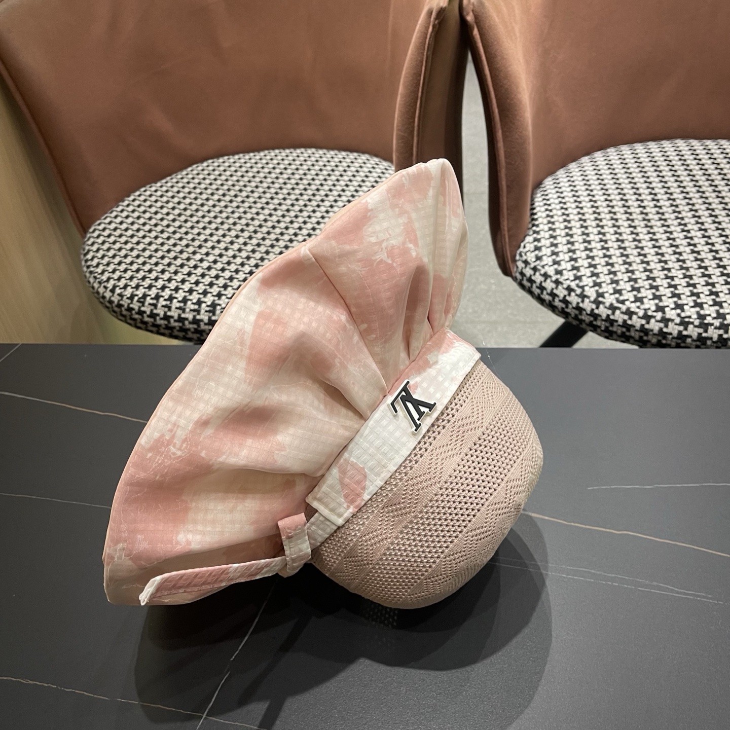 LV路易威登 新款蝴蝶结满顶防晒帽子女夏季透气大帽檐黑胶休闲镂空遮阳帽