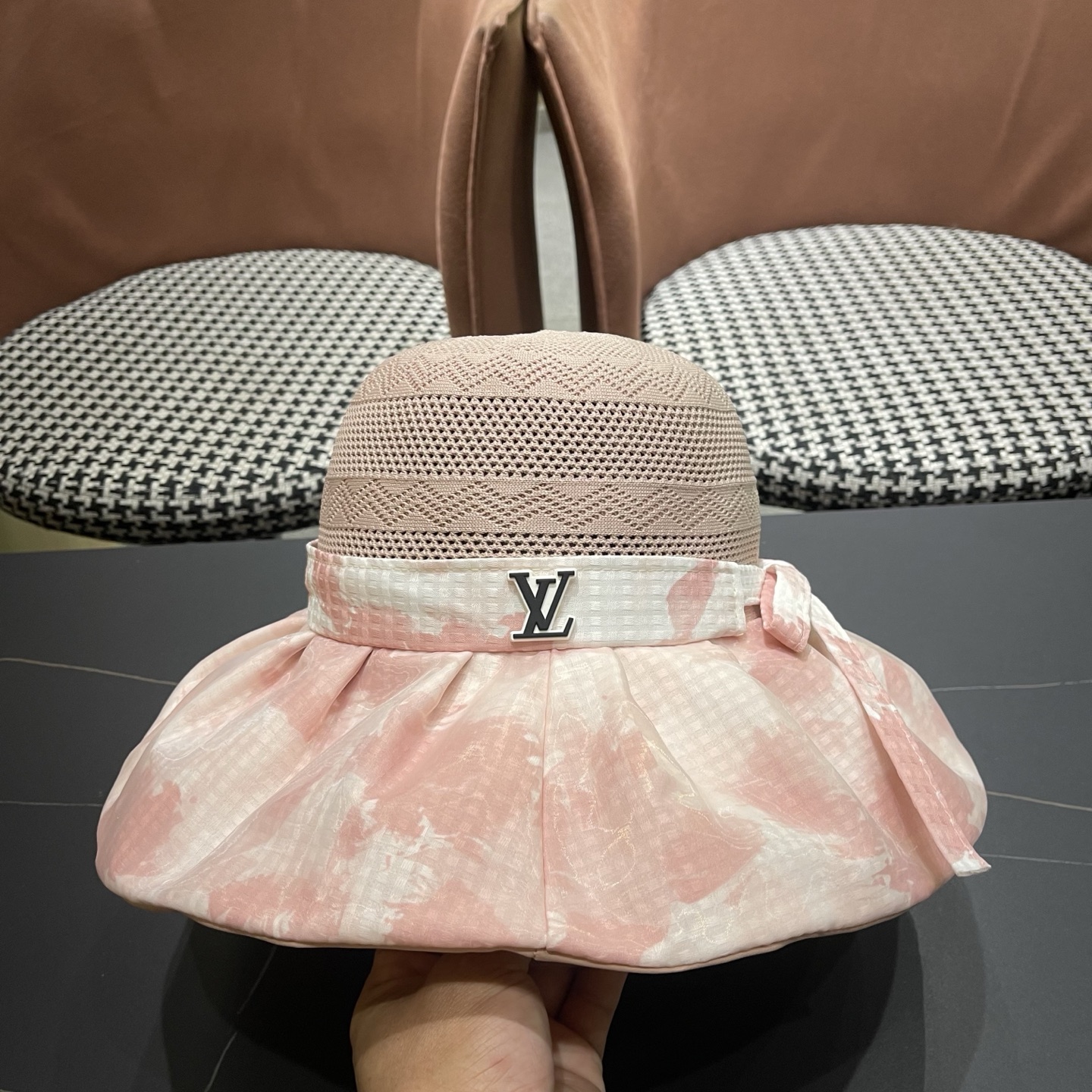 LV路易威登 新款蝴蝶结满顶防晒帽子女夏季透气大帽檐黑胶休闲镂空遮阳帽