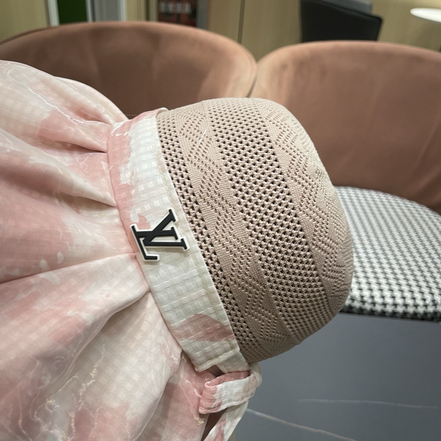 LV路易威登 新款蝴蝶结满顶防晒帽子女夏季透气大帽檐黑胶休闲镂空遮阳帽