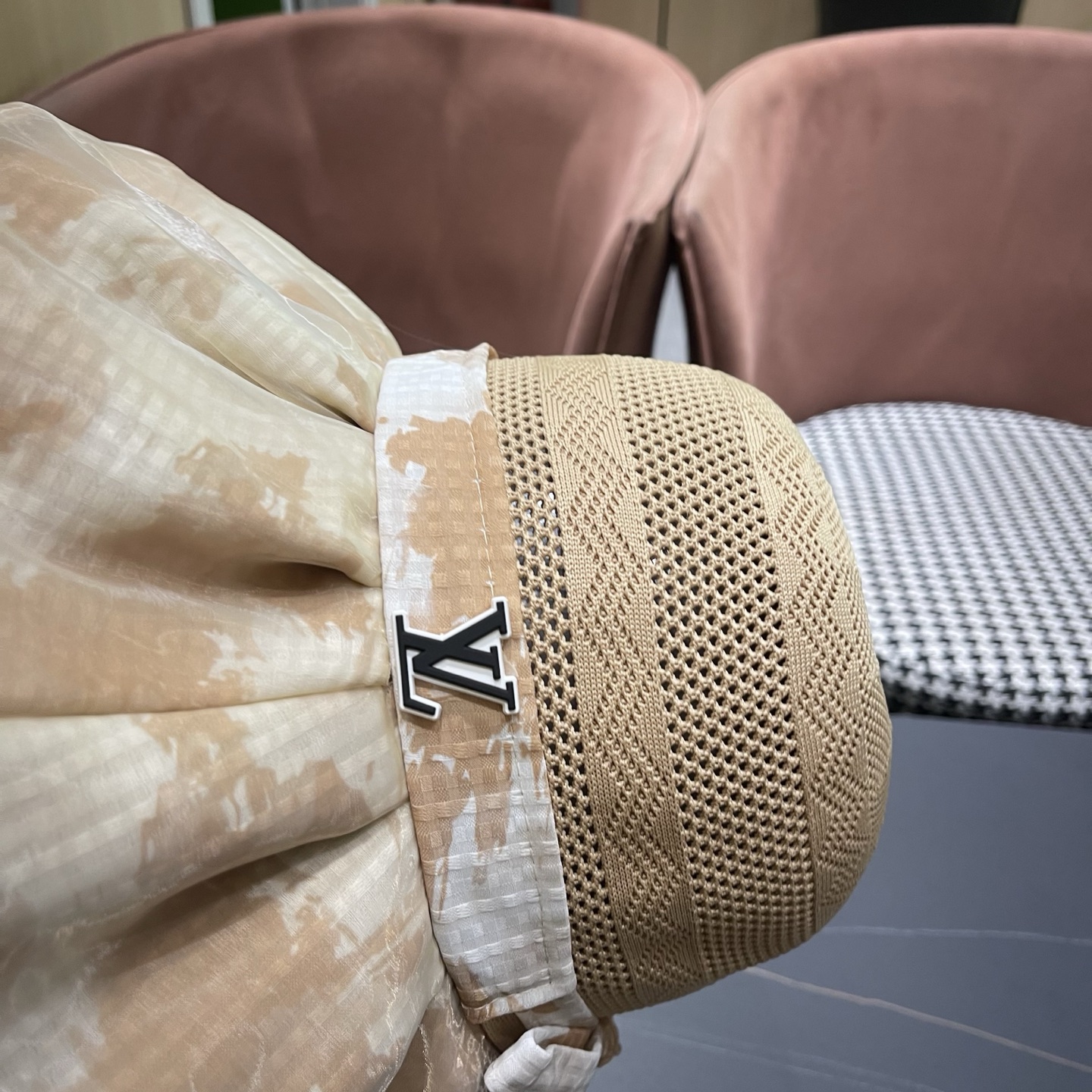 LV路易威登 新款蝴蝶结满顶防晒帽子女夏季透气大帽檐黑胶休闲镂空遮阳帽