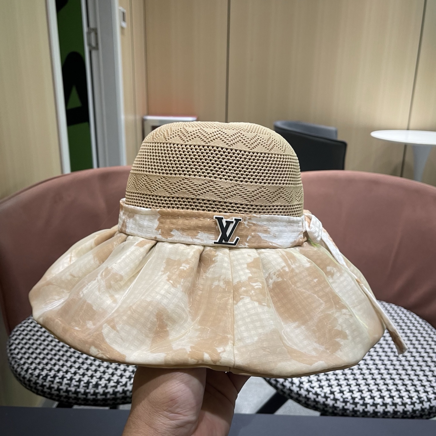 LV路易威登 新款蝴蝶结满顶防晒帽子女夏季透气大帽檐黑胶休闲镂空遮阳帽