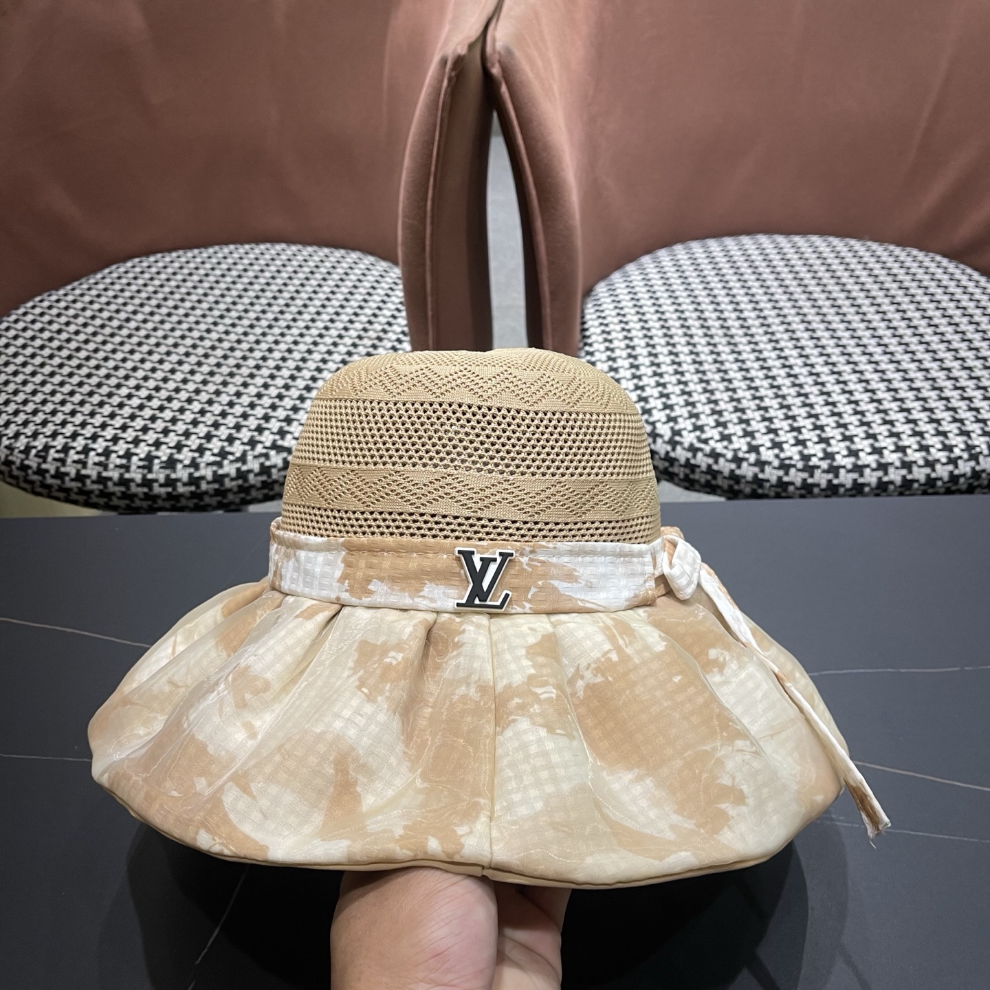 LV路易威登 新款蝴蝶结满顶防晒帽子女夏季透气大帽檐黑胶休闲镂空遮阳帽