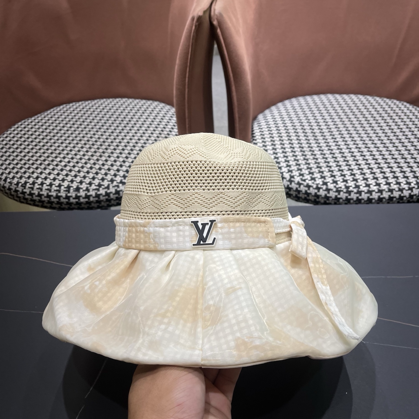 LV路易威登 新款蝴蝶结满顶防晒帽子女夏季透气大帽檐黑胶休闲镂空遮阳帽