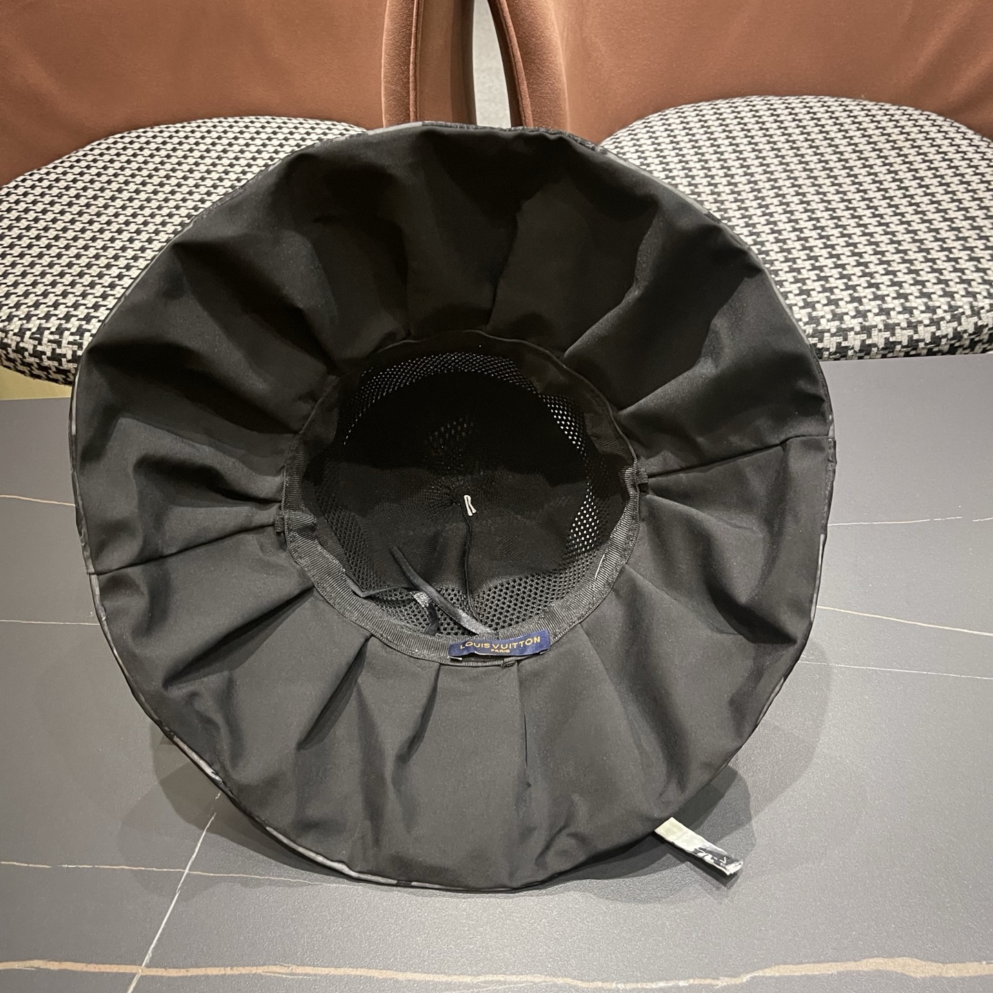 LV路易威登 新款蝴蝶结满顶防晒帽子女夏季透气大帽檐黑胶休闲镂空遮阳帽