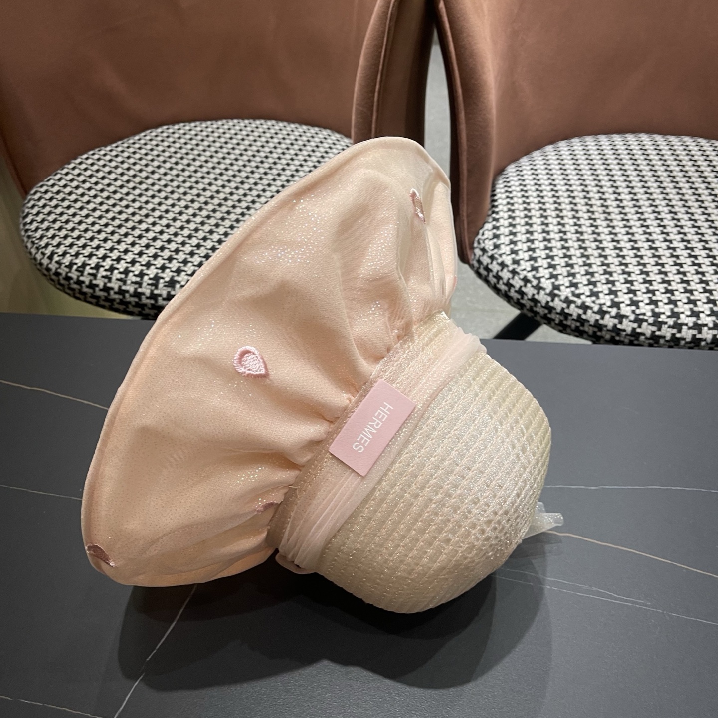 HERMES爱马仕大檐遮阳帽女夏季新款网纱气质彩胶渔夫帽女士防紫外线防晒帽