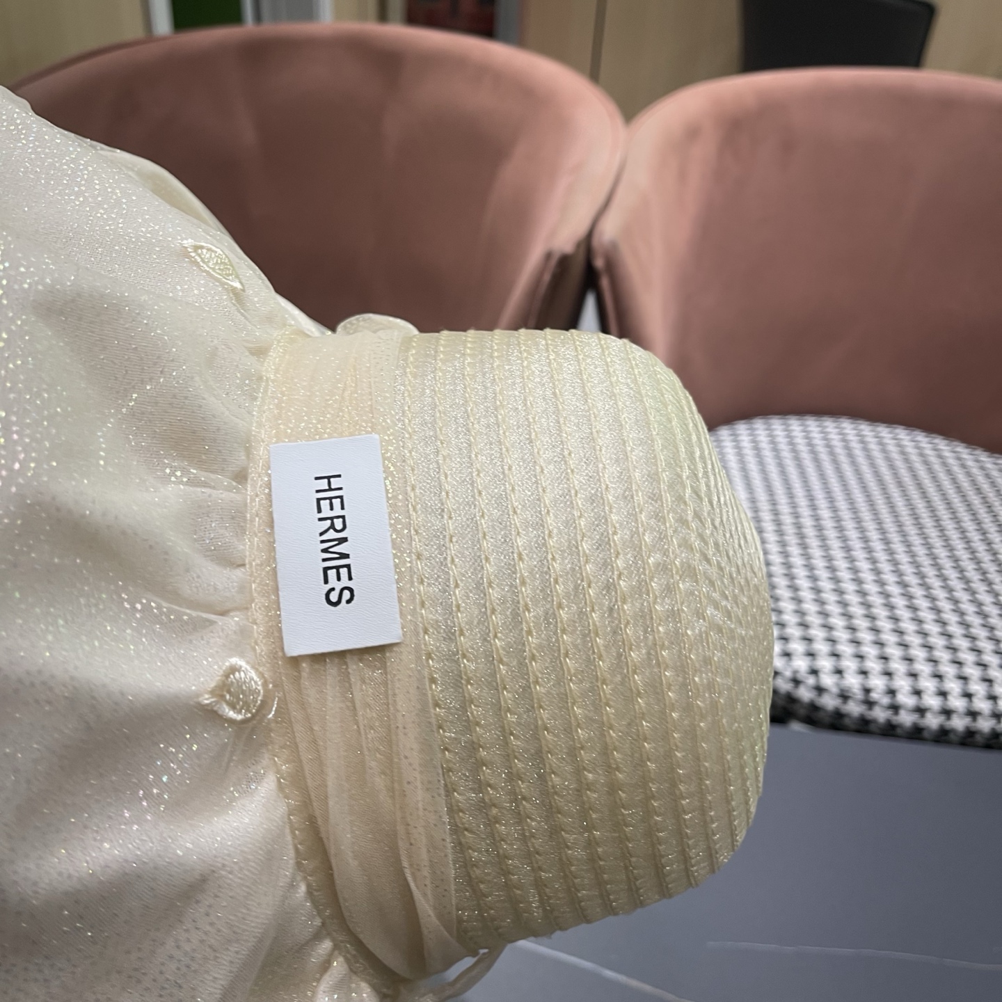 HERMES爱马仕大檐遮阳帽女夏季新款网纱气质彩胶渔夫帽女士防紫外线防晒帽