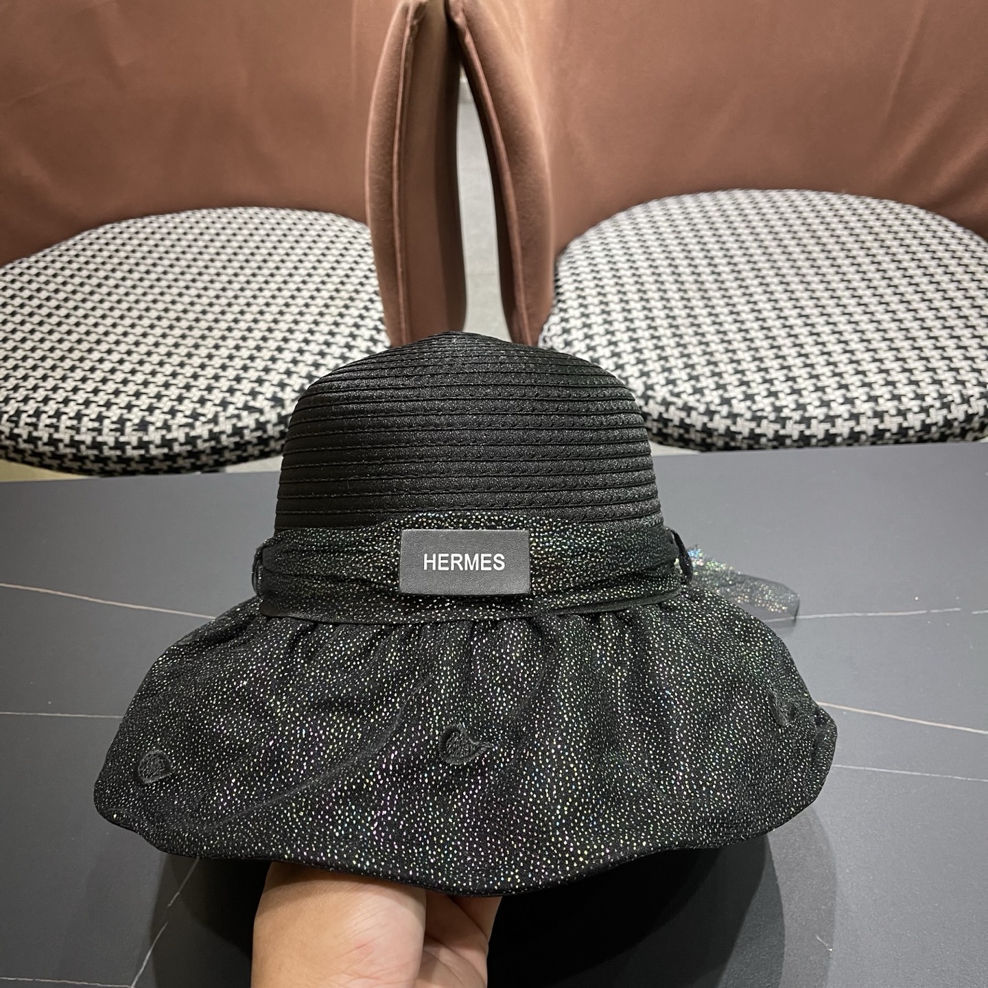 HERMES爱马仕大檐遮阳帽女夏季新款网纱气质彩胶渔夫帽女士防紫外线防晒帽
