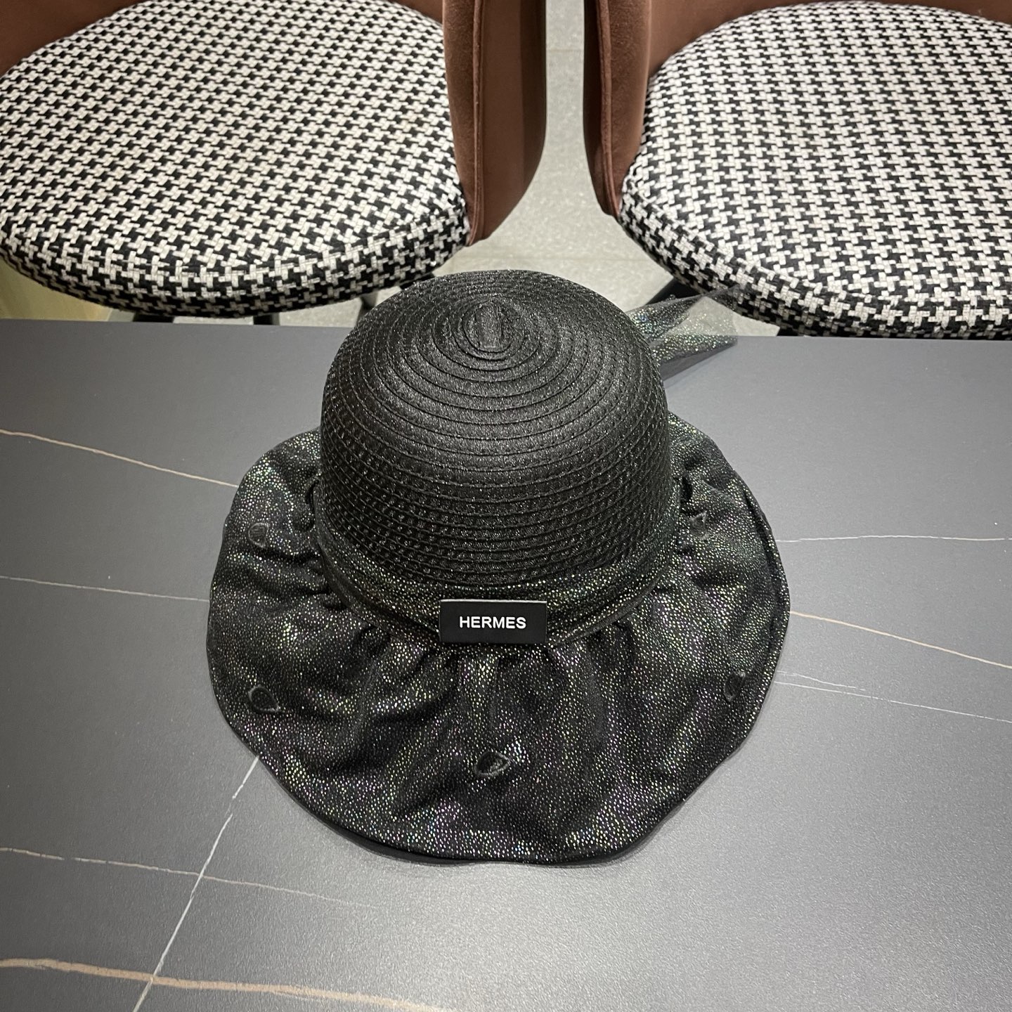 HERMES爱马仕大檐遮阳帽女夏季新款网纱气质彩胶渔夫帽女士防紫外线防晒帽