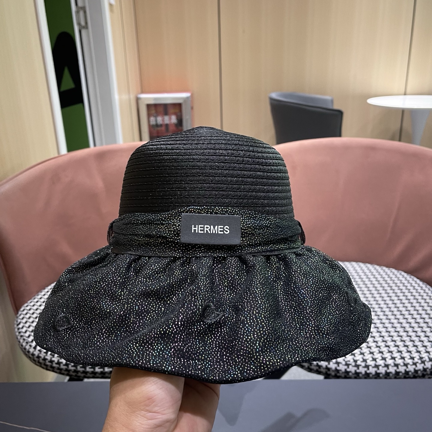 HERMES爱马仕大檐遮阳帽女夏季新款网纱气质彩胶渔夫帽女士防紫外线防晒帽