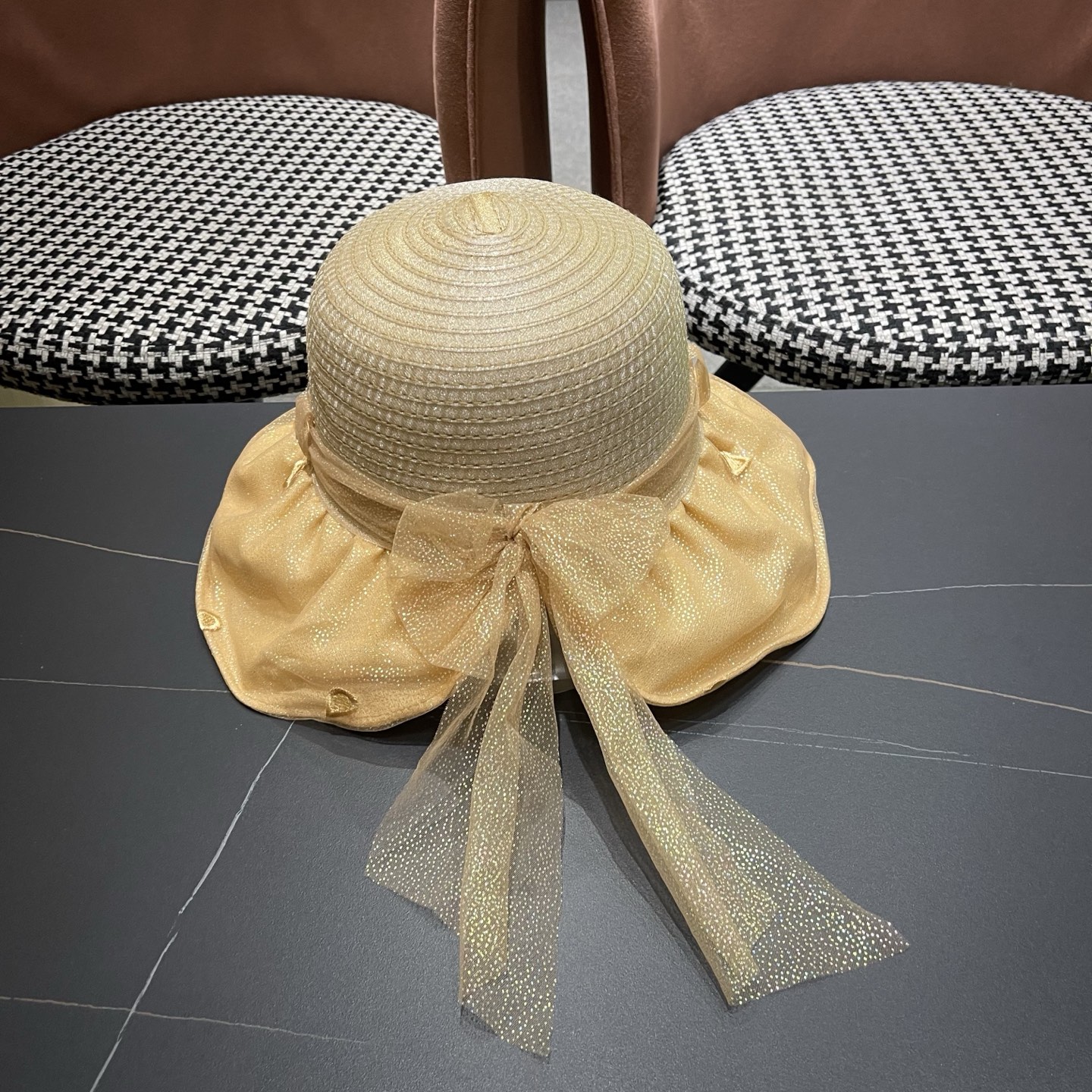 HERMES爱马仕大檐遮阳帽女夏季新款网纱气质彩胶渔夫帽女士防紫外线防晒帽