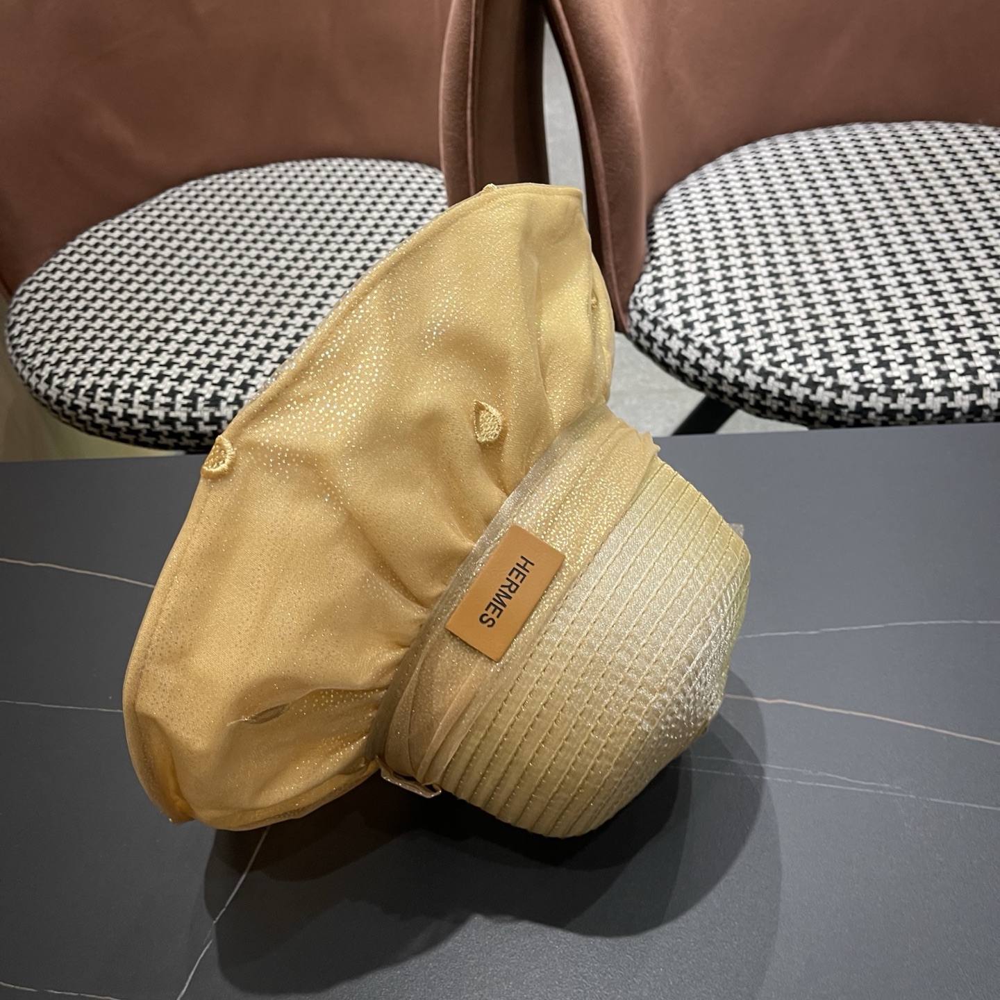 HERMES爱马仕大檐遮阳帽女夏季新款网纱气质彩胶渔夫帽女士防紫外线防晒帽