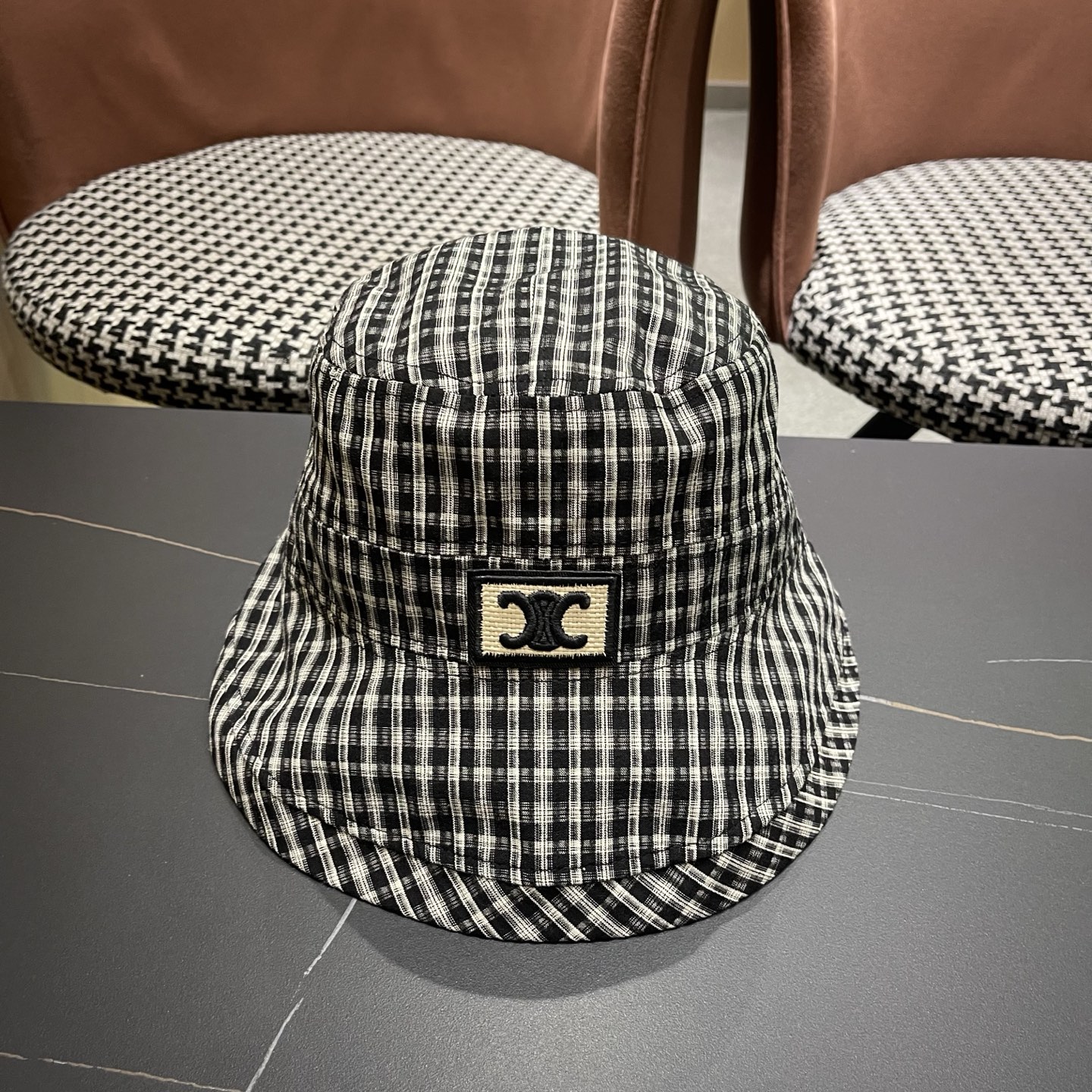 NO:755671,Celine Celine 2026 new plaid fisherman hat women's spring and summer outdoor sun protection hat wide brim contact foldable basin hat straw hat fisherman hat baseball cap, hat, celine, celine, espadrilles, hats19860909Celine 赛琳 2026新款格纹渔夫帽子女春夏户外遮阳防晒帽宽 檐先联系可折叠盆帽帽子草帽渔夫帽棒球帽,帽子,celine,celine,espadrilles,hats,hat