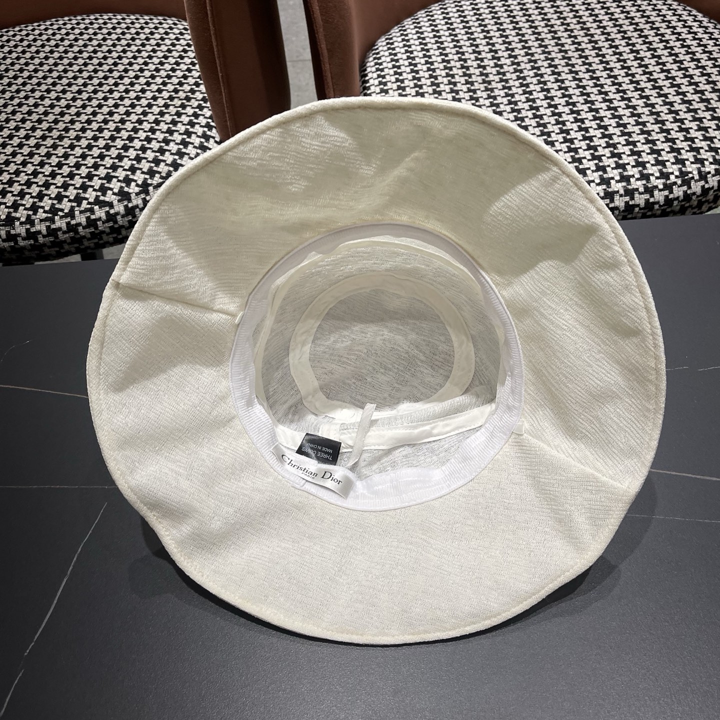 【DIOR迪奥】春夏季新款麻布透风大帽檐渔夫帽，可折叠很好搭配，出街必备