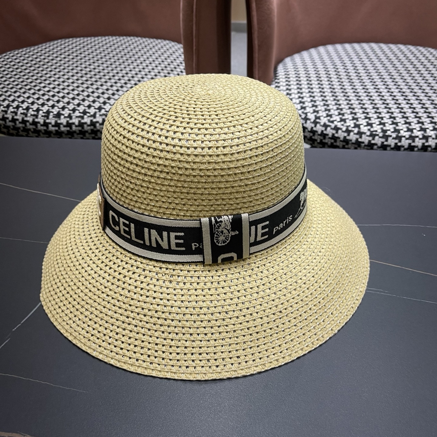 【CELINE赛琳】新款织带款镂空编织草帽，度假休闲必备，优雅大方的一款