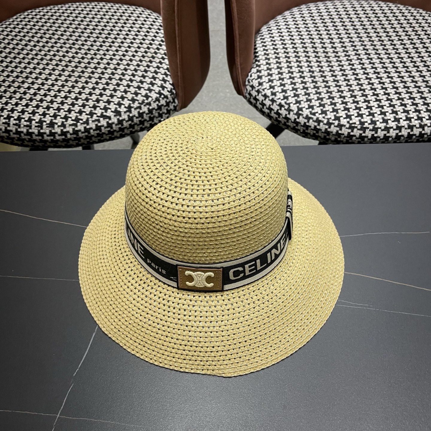 【CELINE赛琳】新款织带款镂空编织草帽，度假休闲必备，优雅大方的一款