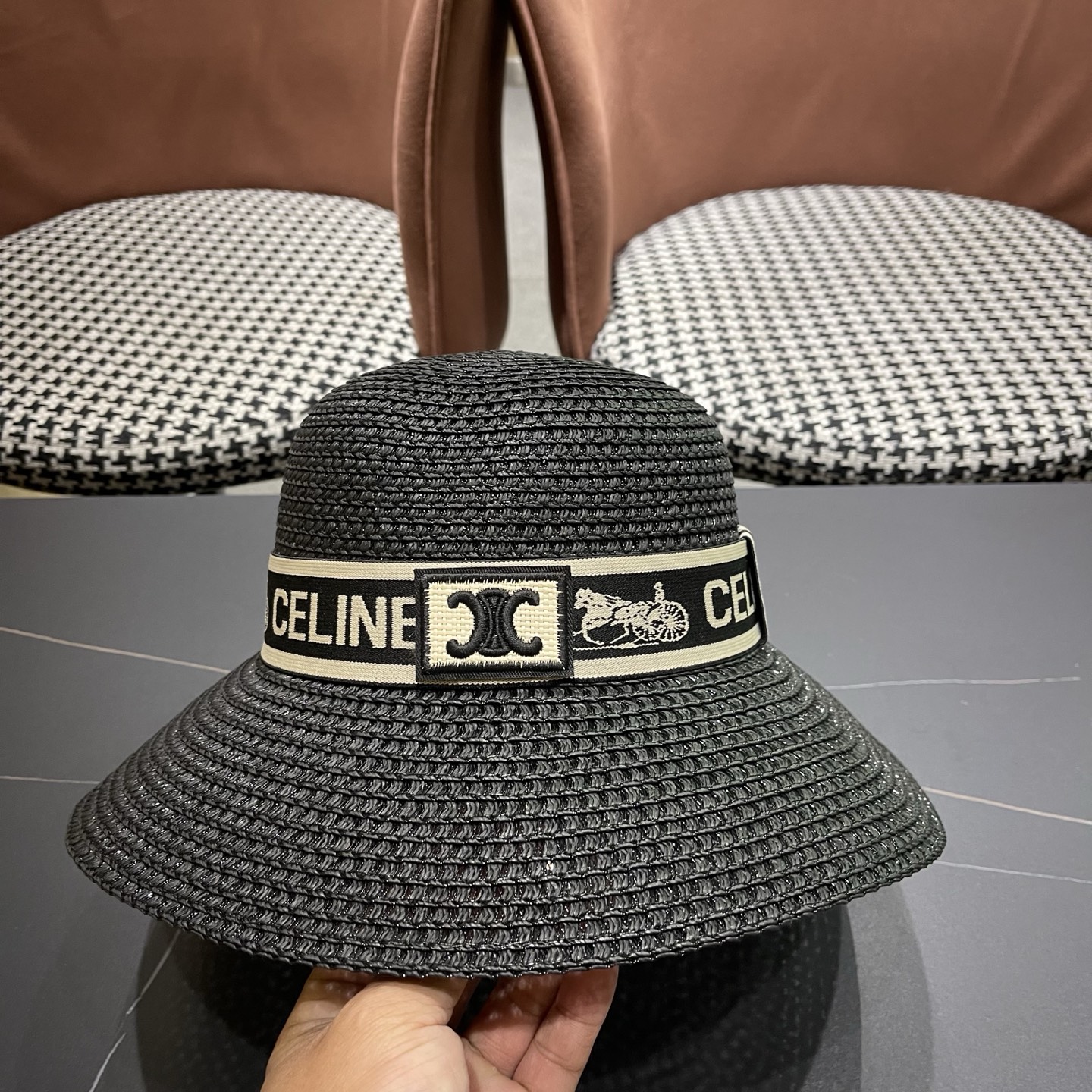 【CELINE赛琳】新款织带款镂空编织草帽，度假休闲必备，优雅大方的一款