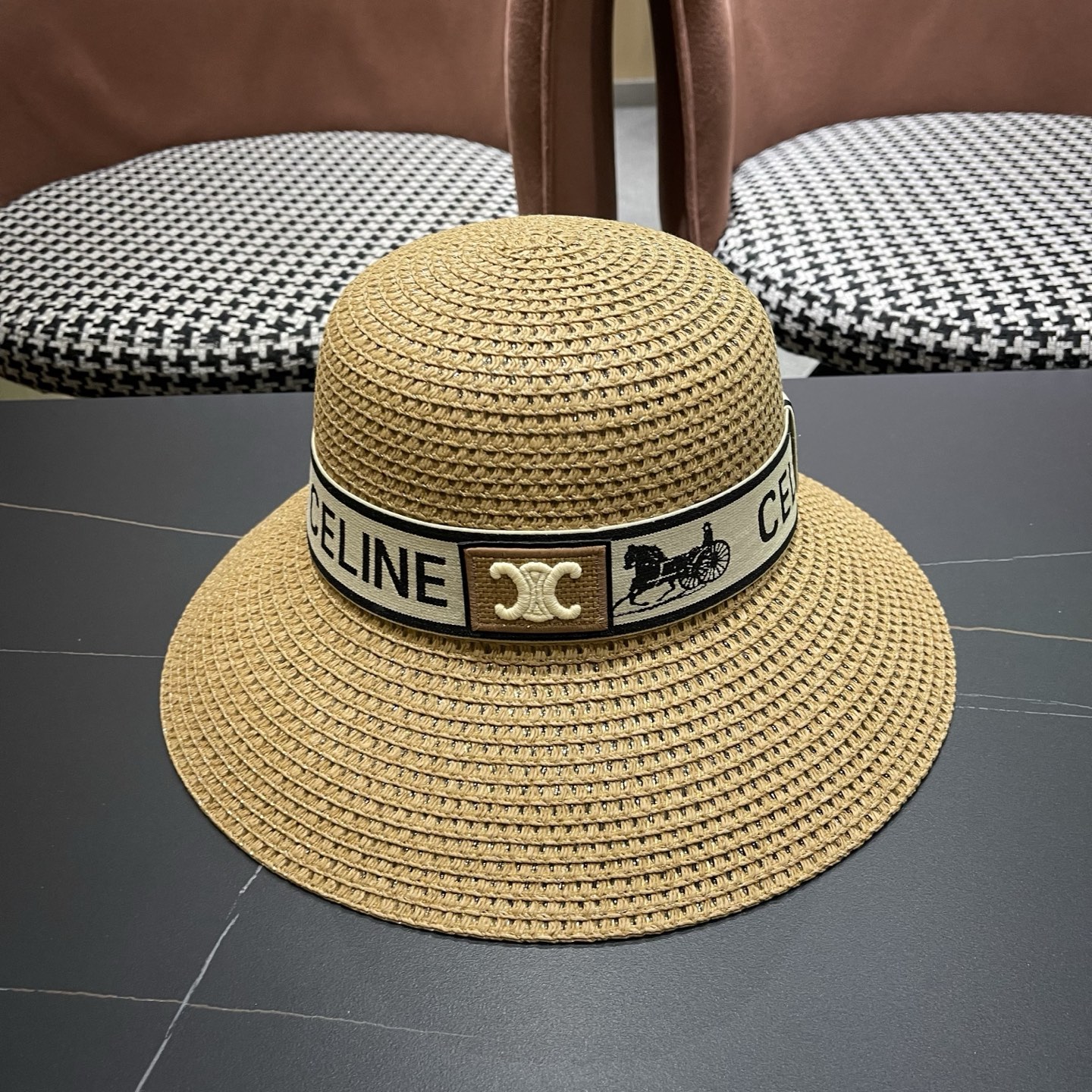 【CELINE赛琳】新款织带款镂空编织草帽，度假休闲必备，优雅大方的一款