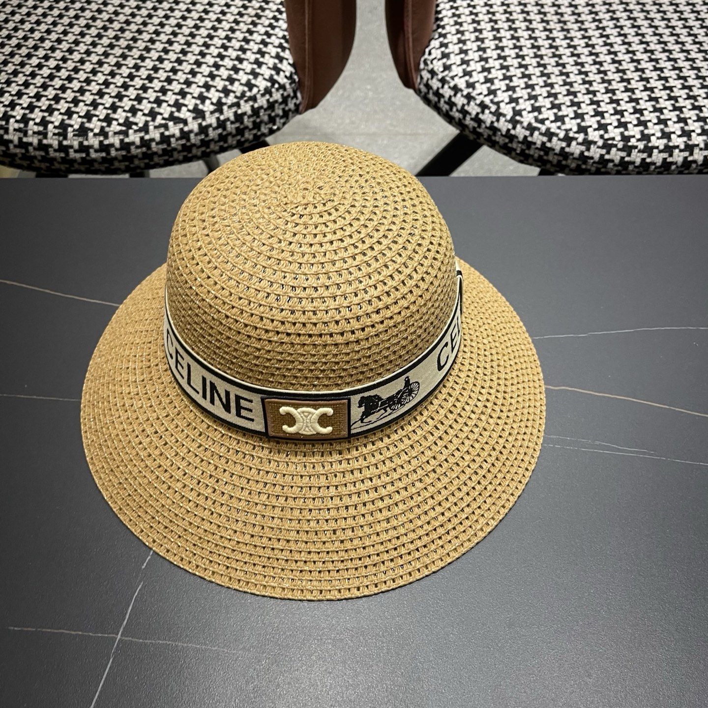 【CELINE赛琳】新款织带款镂空编织草帽，度假休闲必备，优雅大方的一款