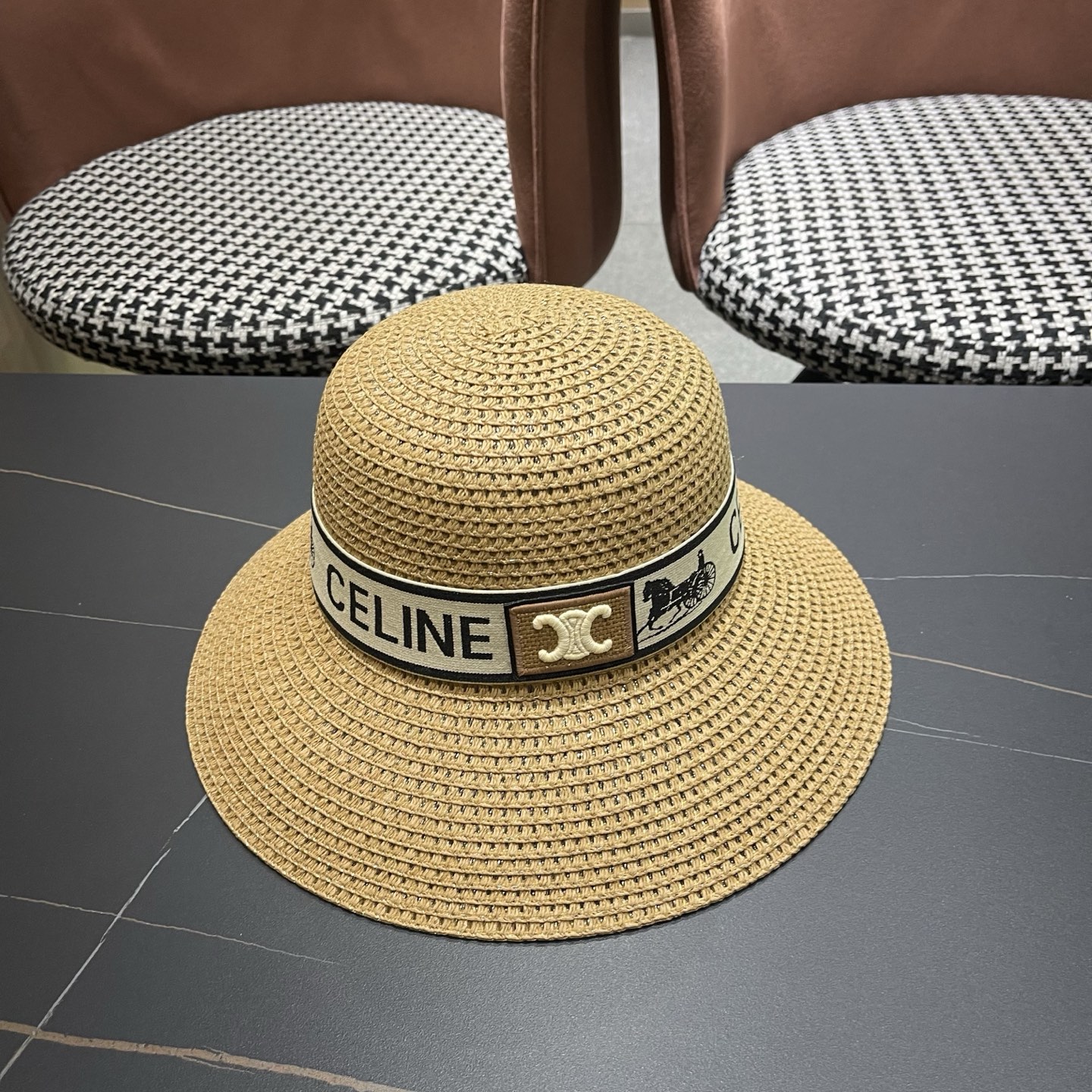 【CELINE赛琳】新款织带款镂空编织草帽，度假休闲必备，优雅大方的一款