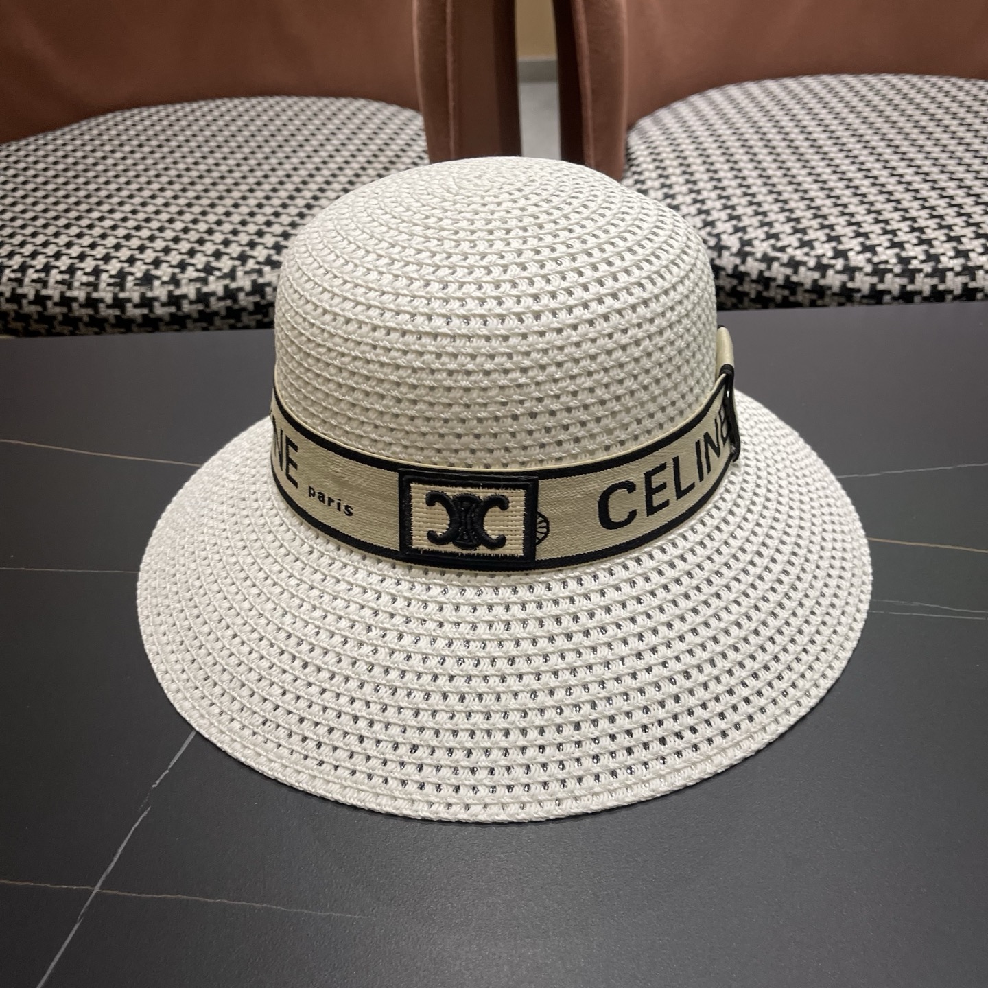 【CELINE赛琳】新款织带款镂空编织草帽，度假休闲必备，优雅大方的一款