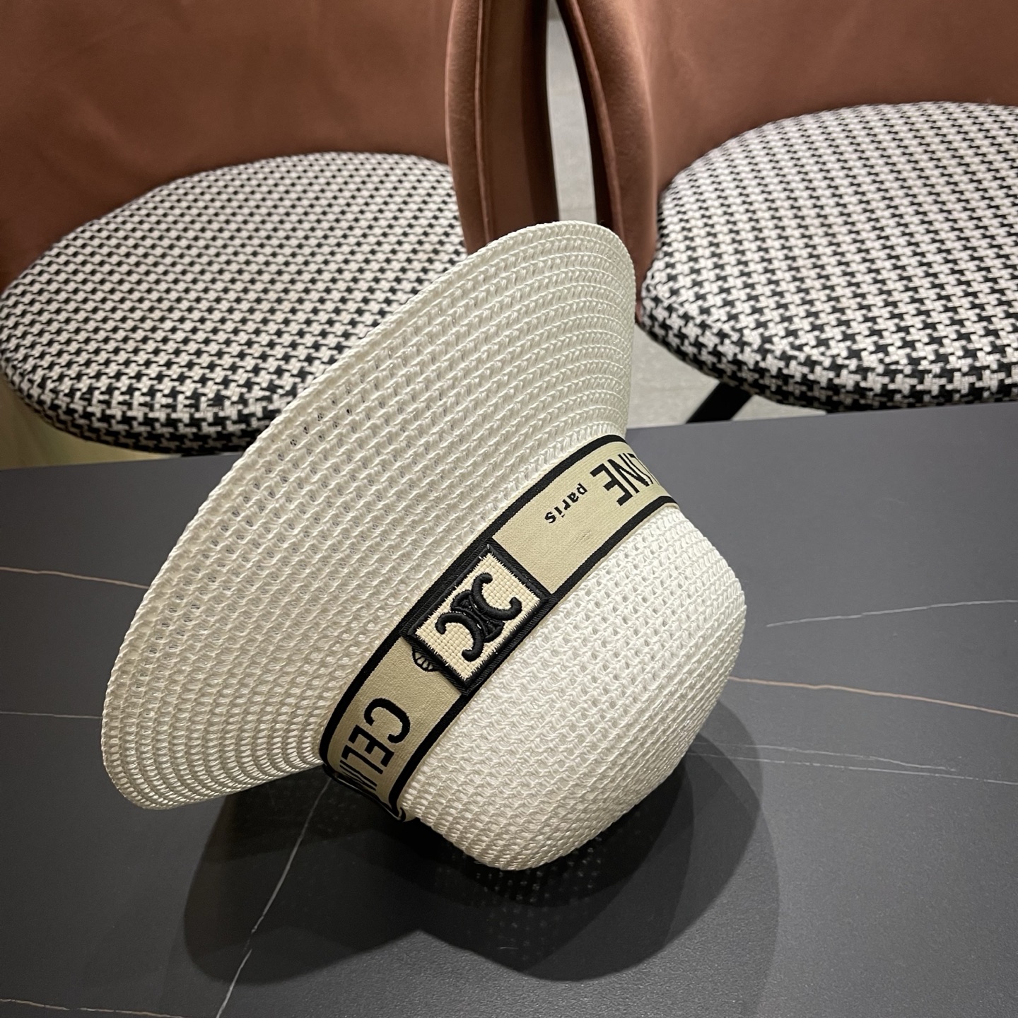 【CELINE赛琳】新款织带款镂空编织草帽，度假休闲必备，优雅大方的一款