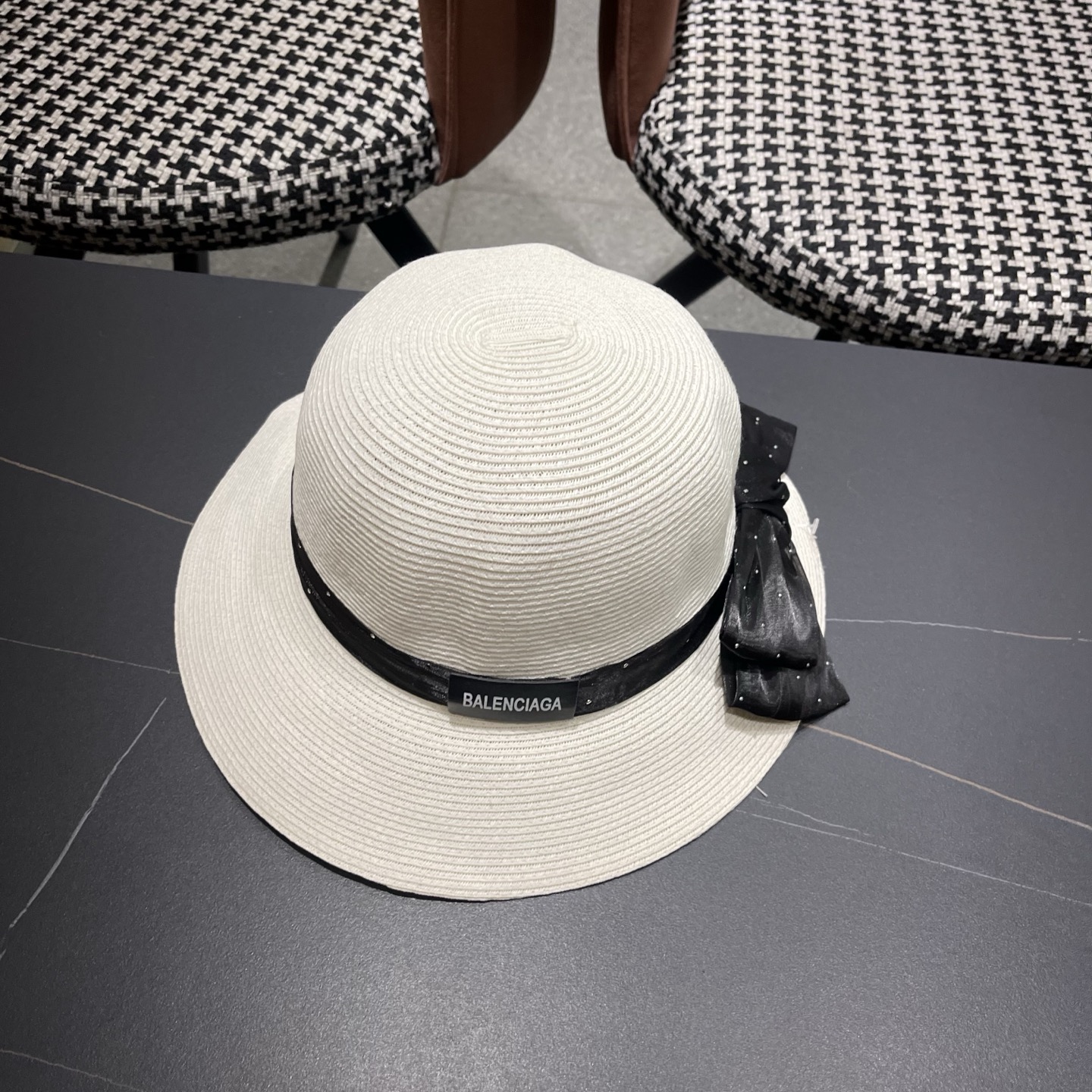 Balenciaga巴黎世家 法国欧洲风小檐礼帽女蝴蝶结盆帽优雅遮阳防晒渔 夫帽出游逛街草帽 