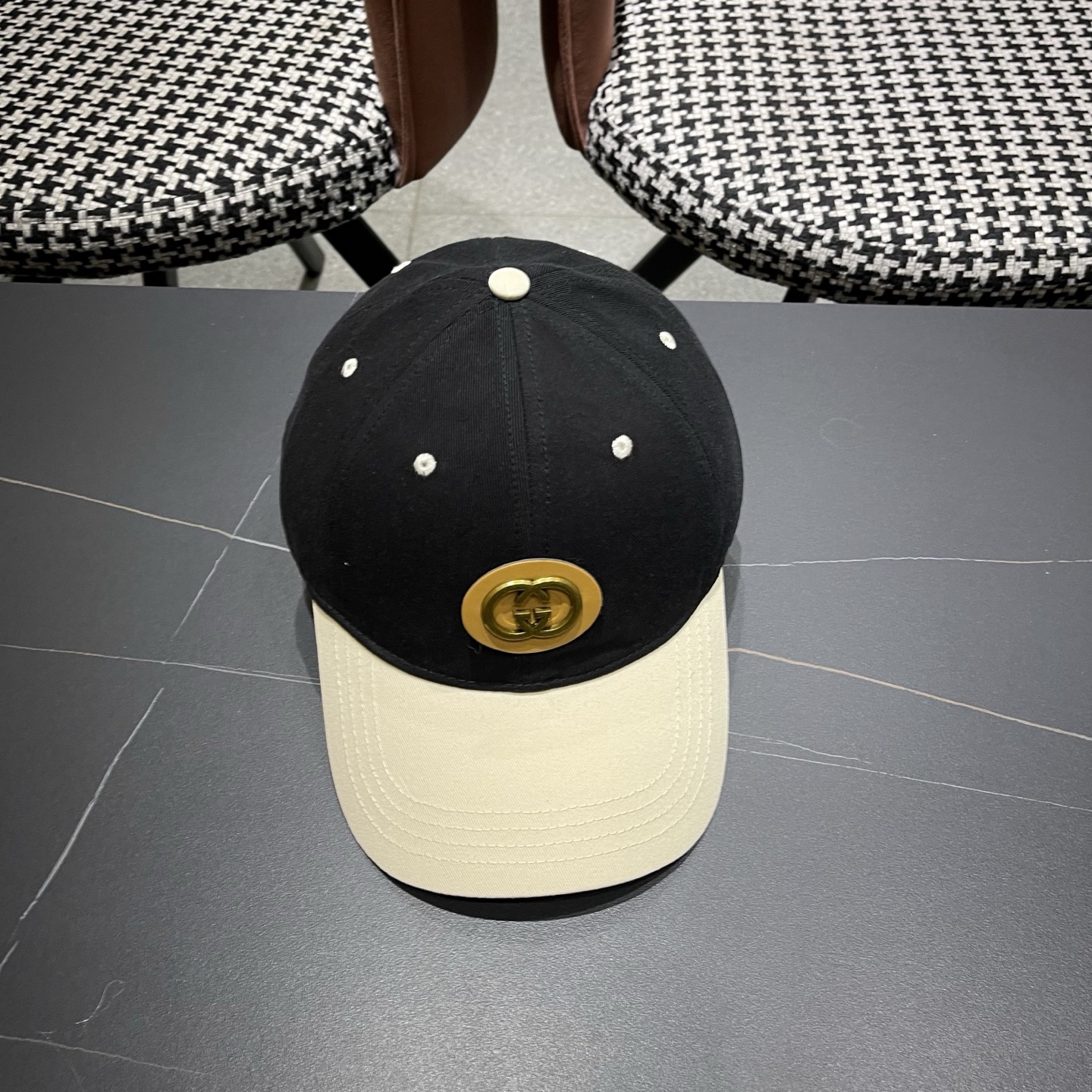 【GUCCI 古奇】做工精细透气舒适❤️日韩时尚潮流❤️❤️❤️棒球帽原单品质火爆来袭🎩工艺精美。。。高