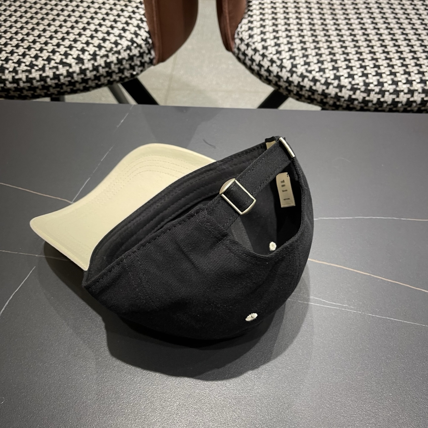 【GUCCI 古奇】做工精细透气舒适❤️日韩时尚潮流❤️❤️❤️棒球帽原单品质火爆来袭🎩工艺精美。。。高