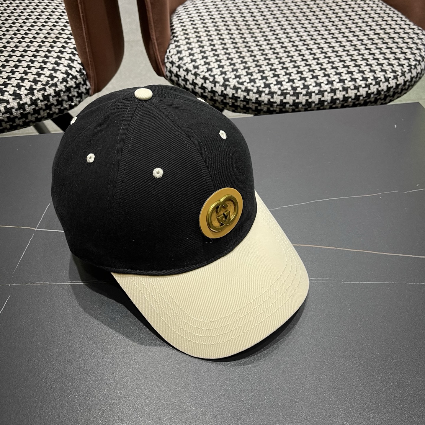 【GUCCI 古奇】做工精细透气舒适❤️日韩时尚潮流❤️❤️❤️棒球帽原单品质火爆来袭🎩工艺精美。。。高