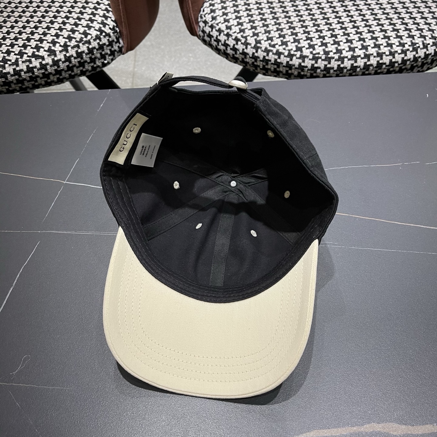 【GUCCI 古奇】做工精细透气舒适❤️日韩时尚潮流❤️❤️❤️棒球帽原单品质火爆来袭🎩工艺精美。。。高