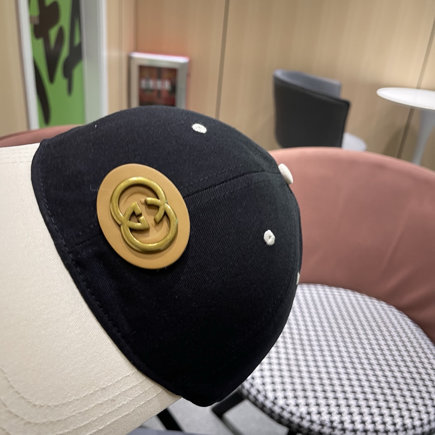 【GUCCI 古奇】做工精细透气舒适❤️日韩时尚潮流❤️❤️❤️棒球帽原单品质火爆来袭🎩工艺精美。。。高