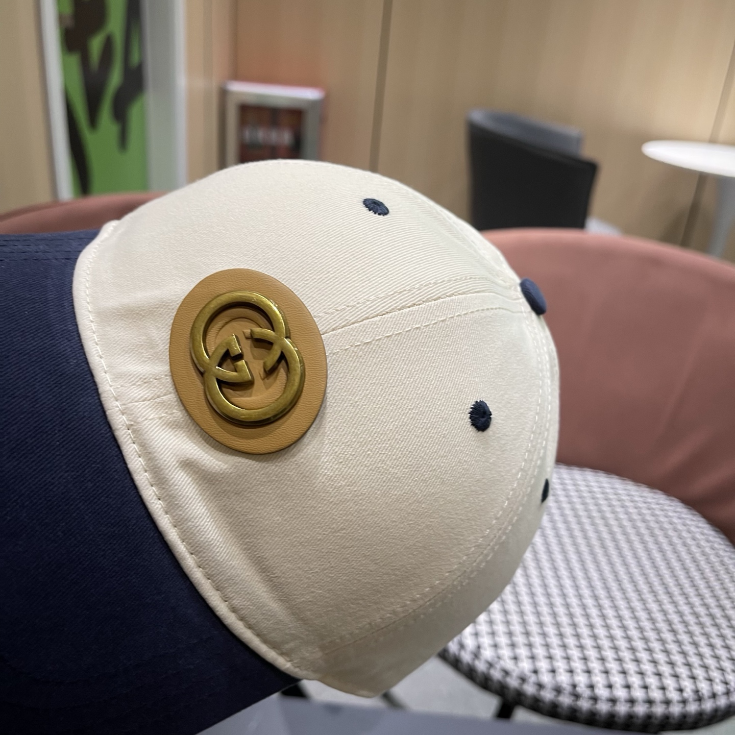 【GUCCI 古奇】做工精细透气舒适❤️日韩时尚潮流❤️❤️❤️棒球帽原单品质火爆来袭🎩工艺精美。。。高