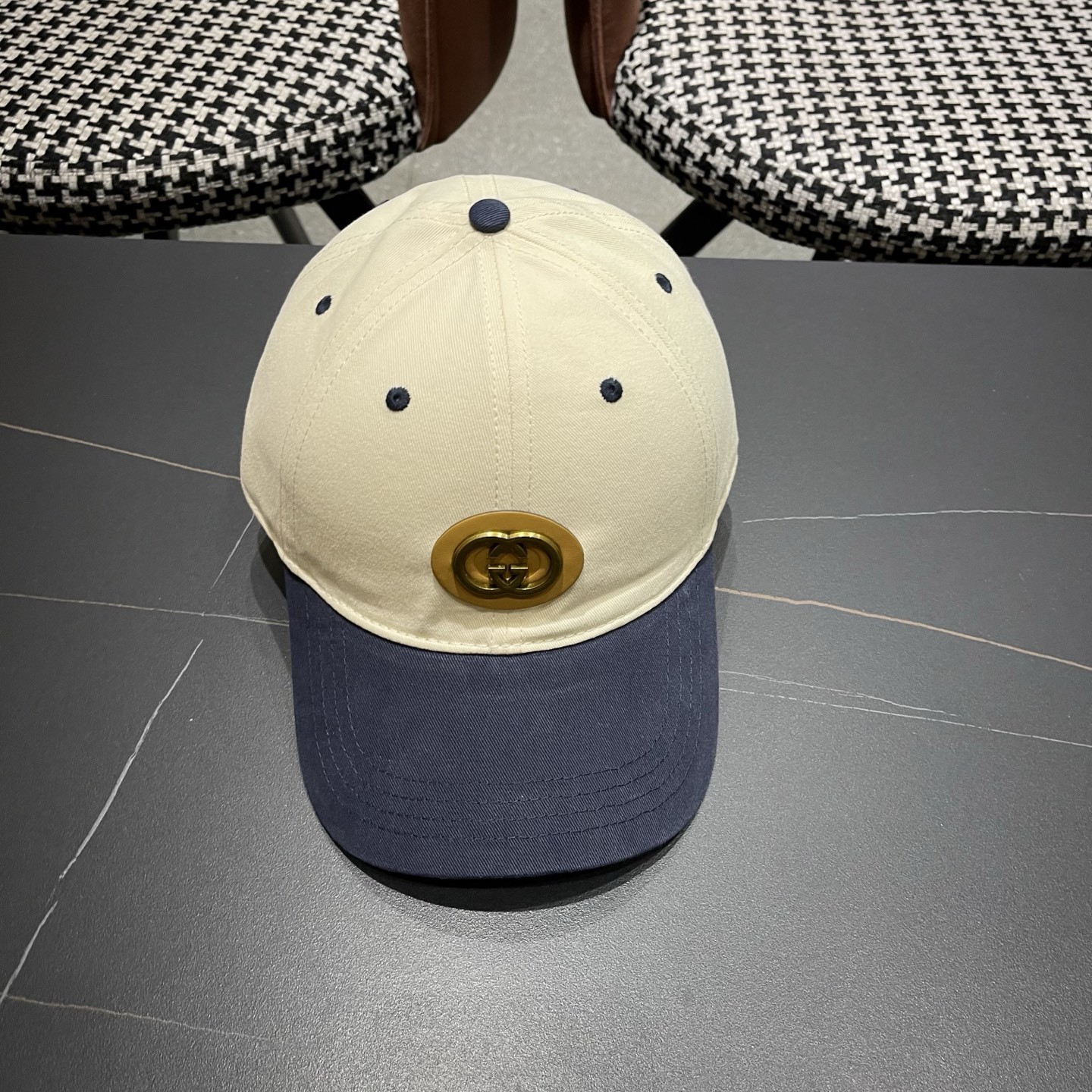 【GUCCI 古奇】做工精细透气舒适❤️日韩时尚潮流❤️❤️❤️棒球帽原单品质火爆来袭🎩工艺精美。。。高