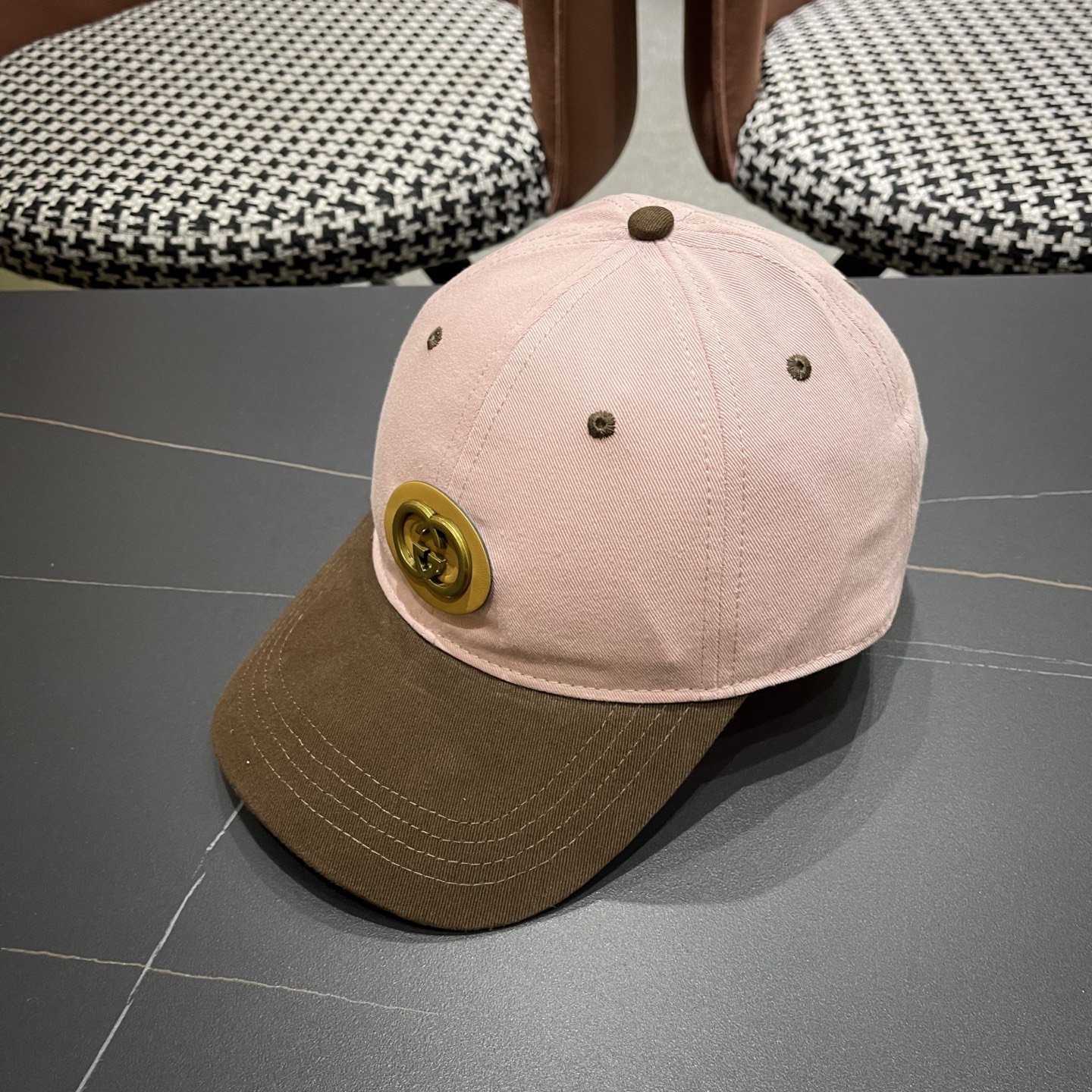 【GUCCI 古奇】做工精细透气舒适❤️日韩时尚潮流❤️❤️❤️棒球帽原单品质火爆来袭🎩工艺精美。。。高