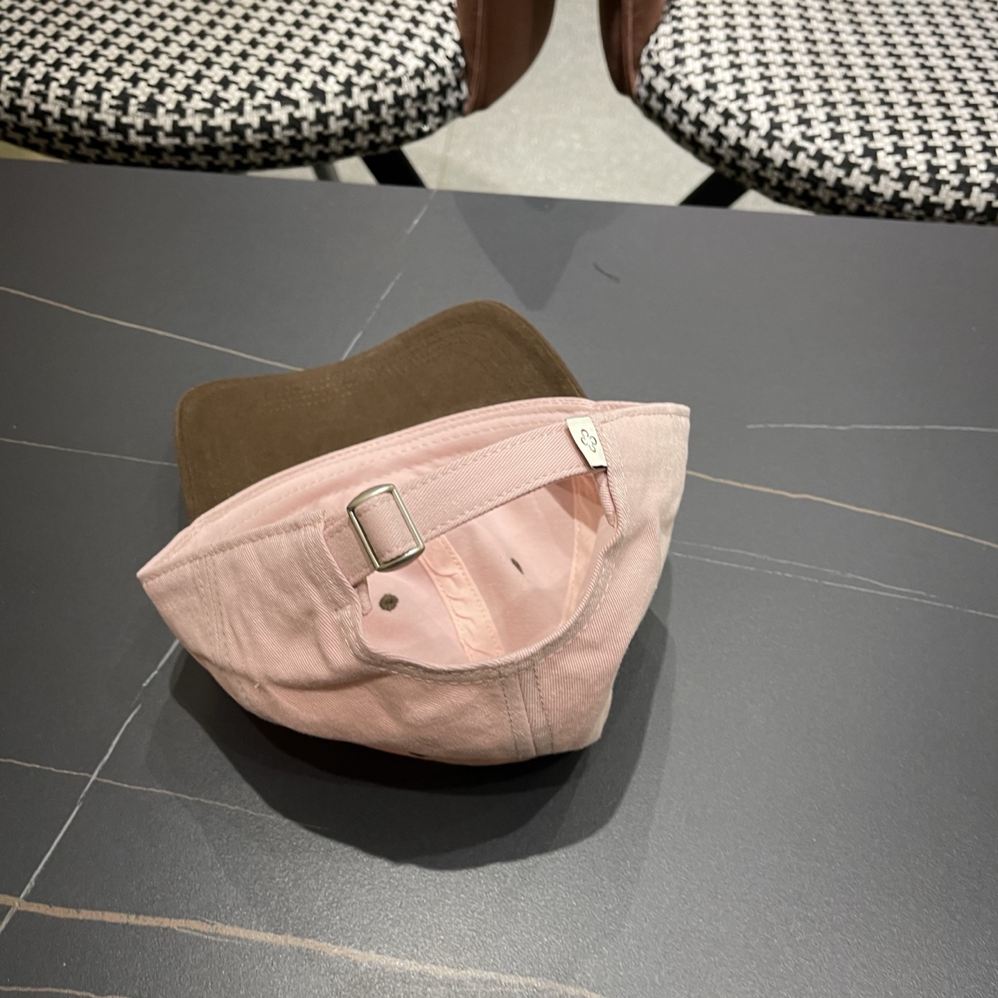 【GUCCI 古奇】做工精细透气舒适❤️日韩时尚潮流❤️❤️❤️棒球帽原单品质火爆来袭🎩工艺精美。。。高