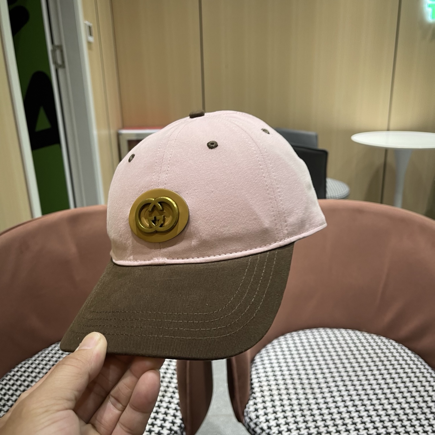 【GUCCI 古奇】做工精细透气舒适❤️日韩时尚潮流❤️❤️❤️棒球帽原单品质火爆来袭🎩工艺精美。。。高