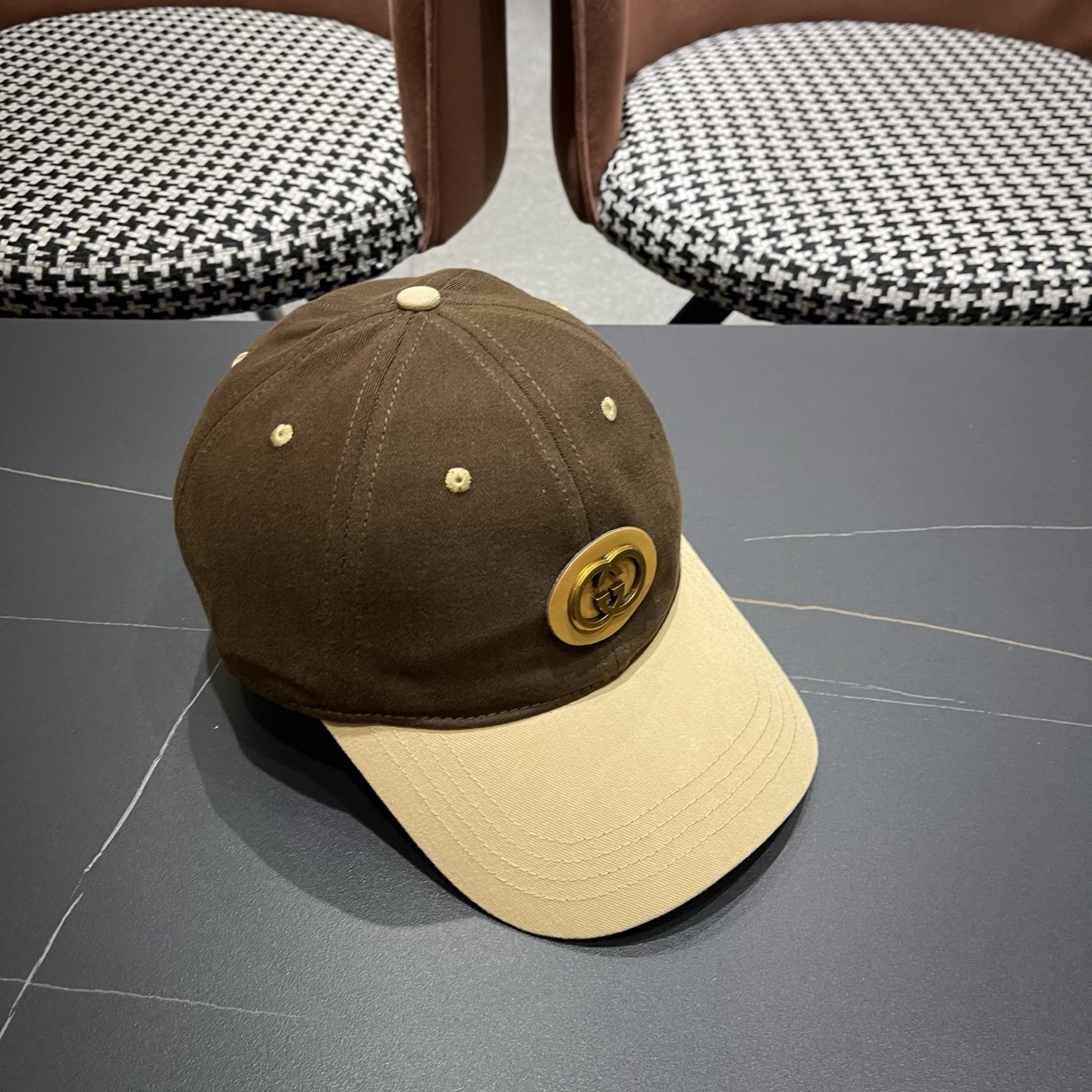 【GUCCI 古奇】做工精细透气舒适❤️日韩时尚潮流❤️❤️❤️棒球帽原单品质火爆来袭🎩工艺精美。。。高