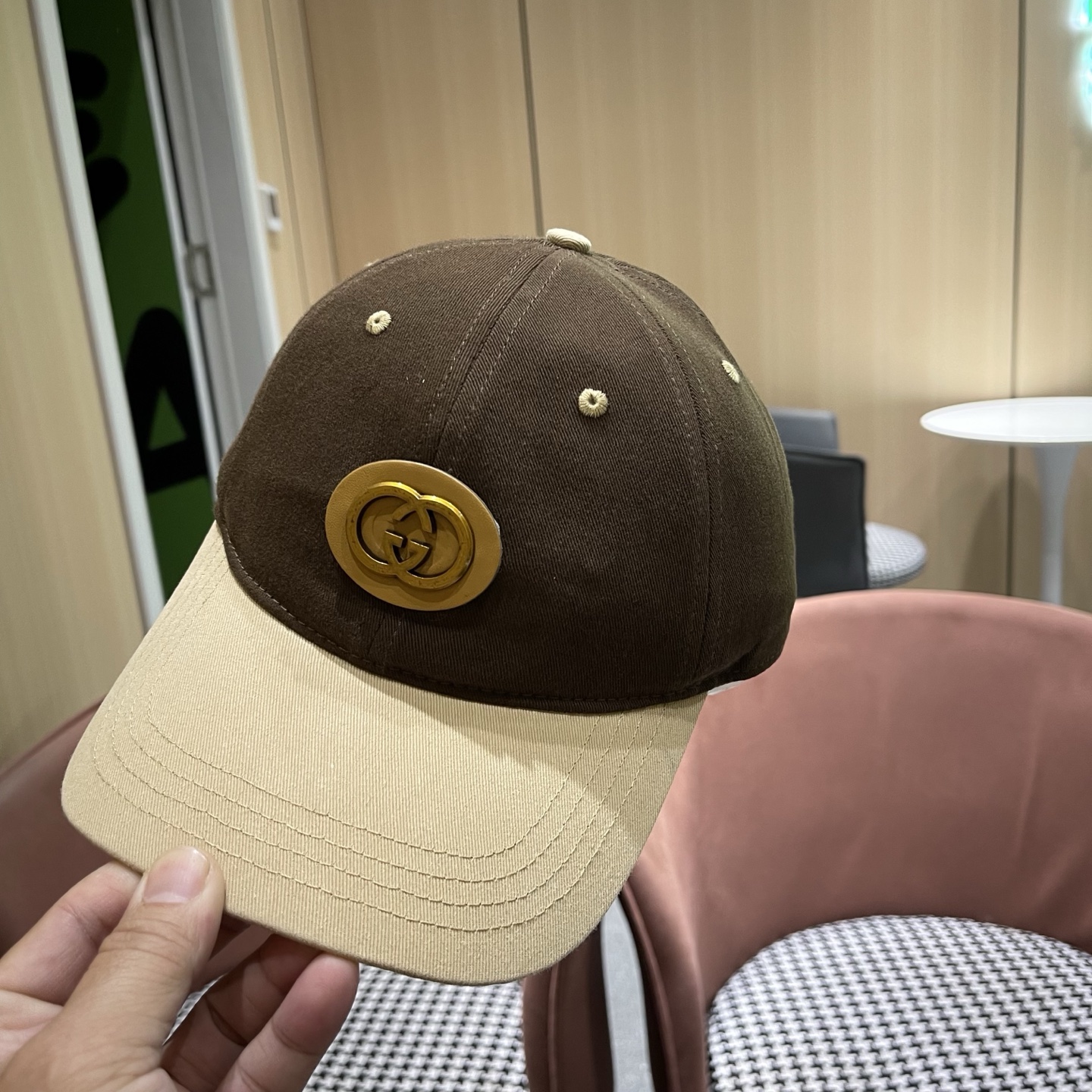 【GUCCI 古奇】做工精细透气舒适❤️日韩时尚潮流❤️❤️❤️棒球帽原单品质火爆来袭🎩工艺精美。。。高