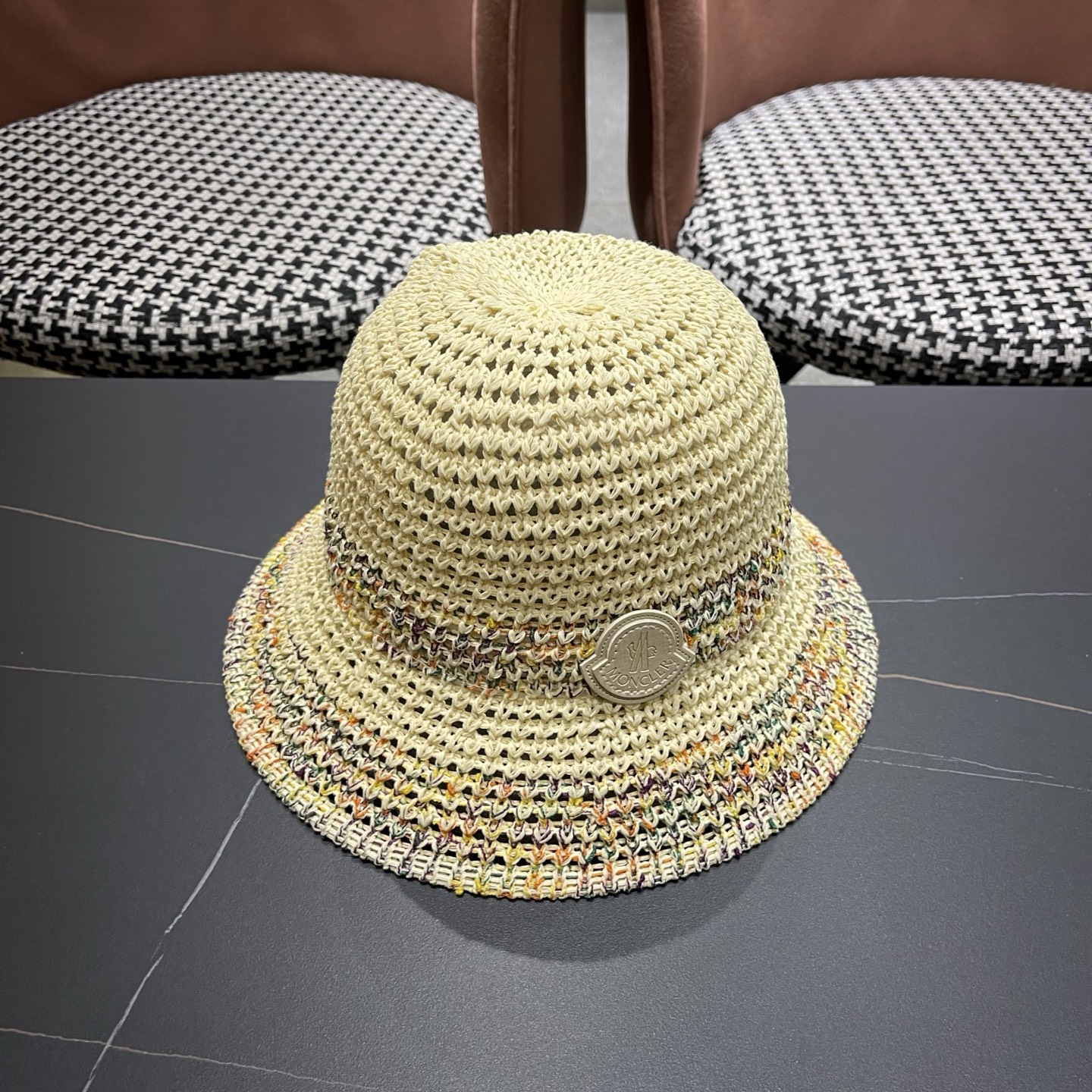 MONCLER（蒙口） 夏季针织镂空防晒遮阳渔夫帽女薄款透气彩色度假风编织草帽盆帽子