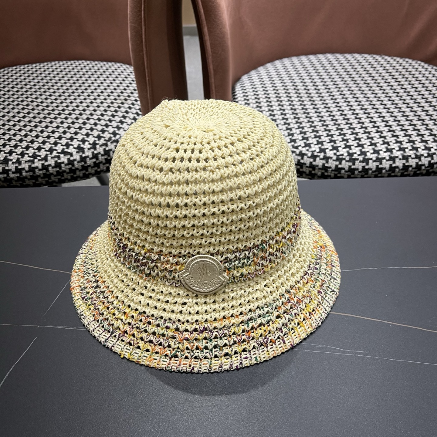 MONCLER（蒙口） 夏季针织镂空防晒遮阳渔夫帽女薄款透气彩色度假风编织草帽盆帽子