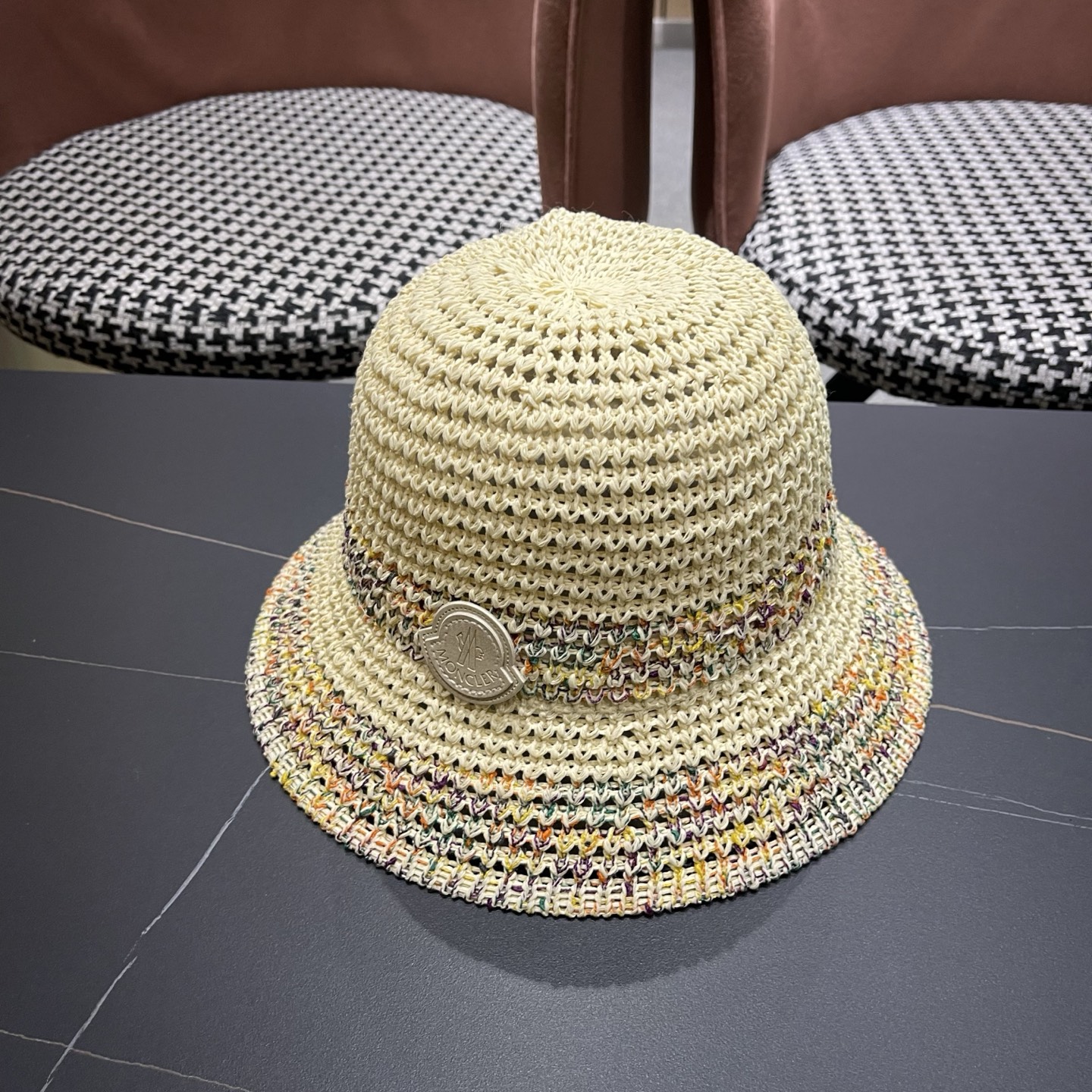 MONCLER（蒙口） 夏季针织镂空防晒遮阳渔夫帽女薄款透气彩色度假风编织草帽盆帽子