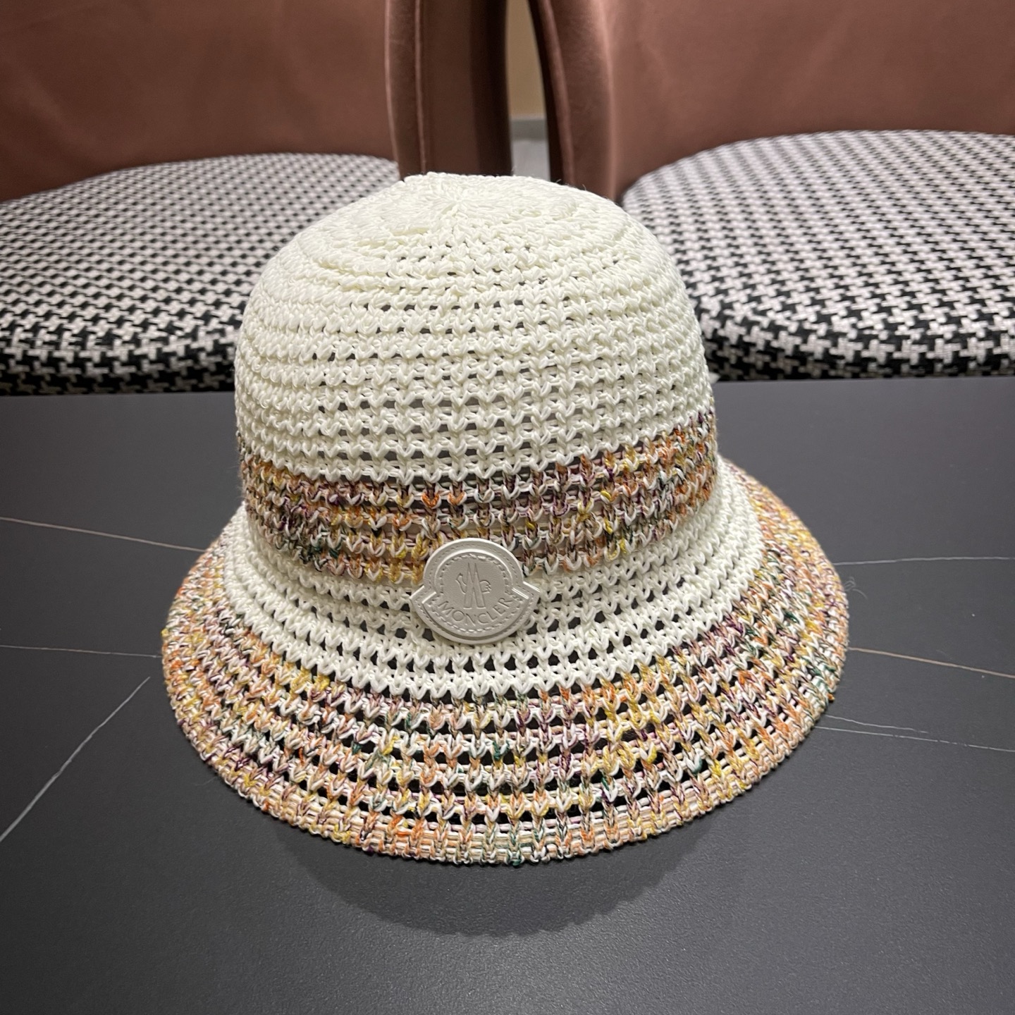 MONCLER（蒙口） 夏季针织镂空防晒遮阳渔夫帽女薄款透气彩色度假风编织草帽盆帽子