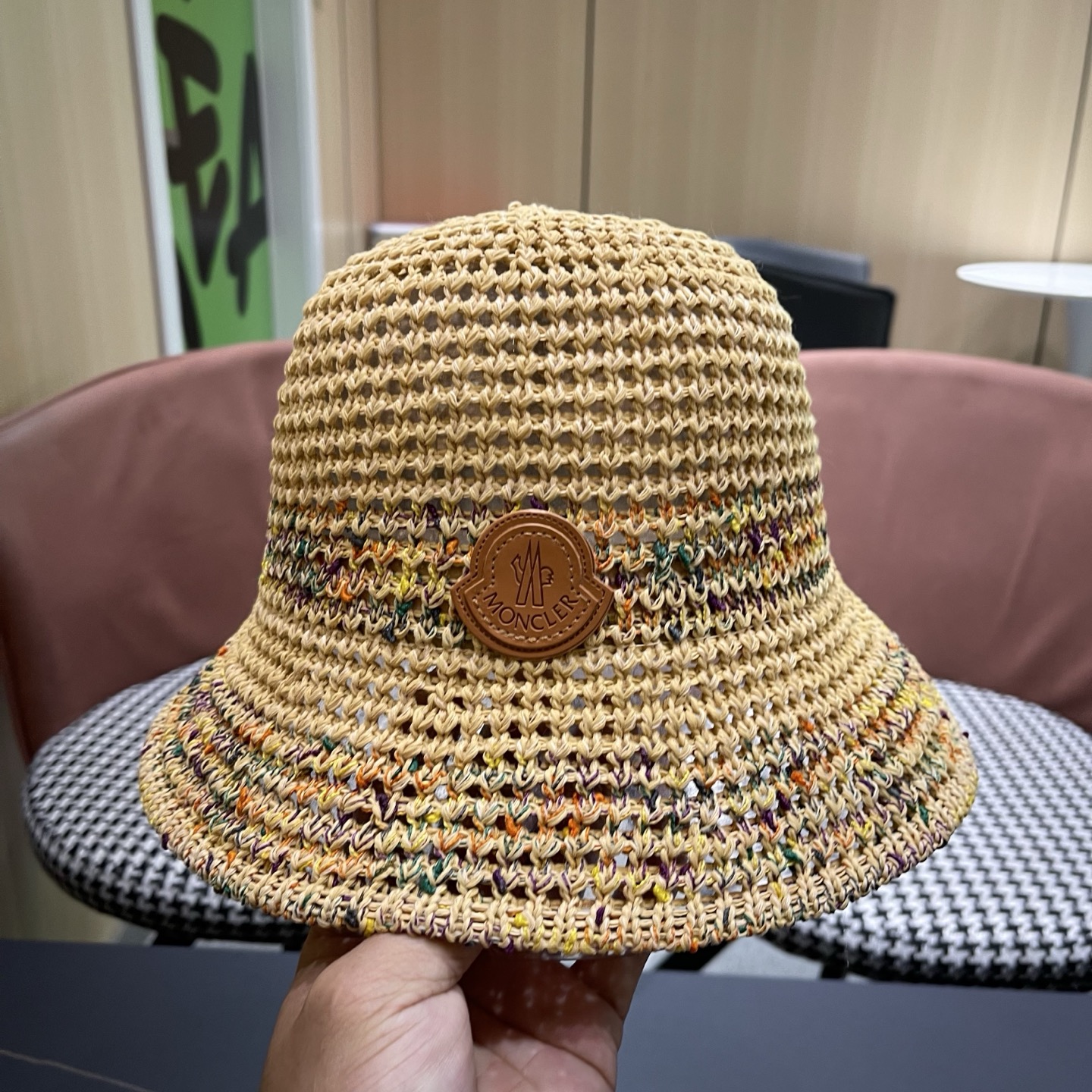 MONCLER（蒙口） 夏季针织镂空防晒遮阳渔夫帽女薄款透气彩色度假风编织草帽盆帽子