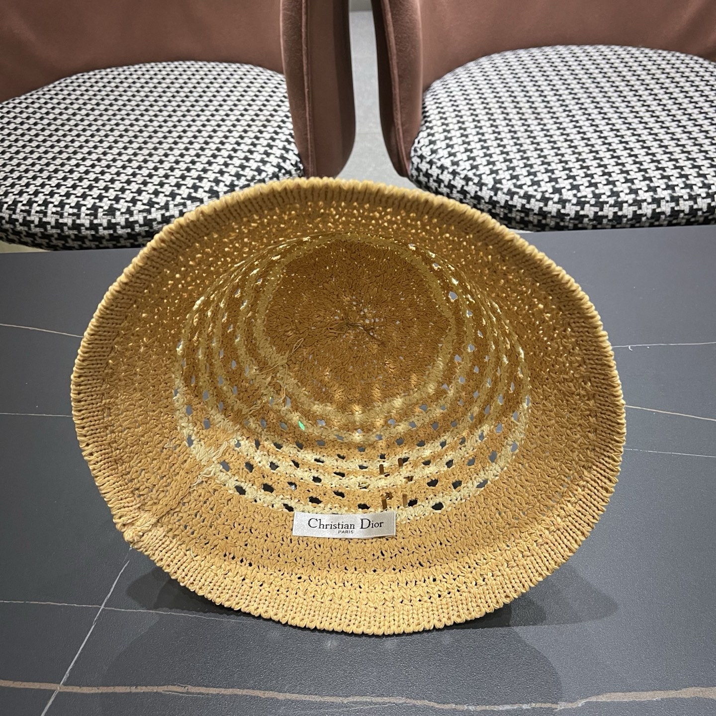 Dior迪奥 夏季镂空网眼透气渔夫帽女士防晒遮太阳显脸小水桶盆帽子薄款