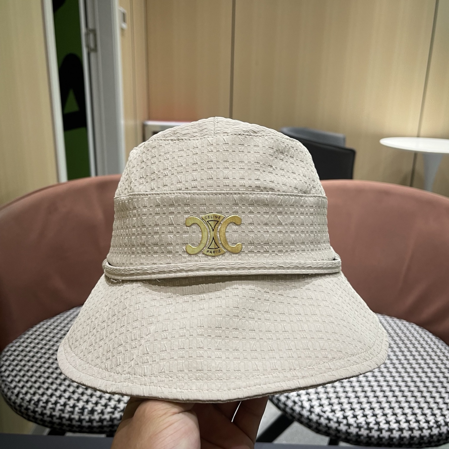 Celine 赛琳 时尚百搭蝴蝶结渔夫帽夏季2026新款户外防晒遮阳帽子大檐显脸小